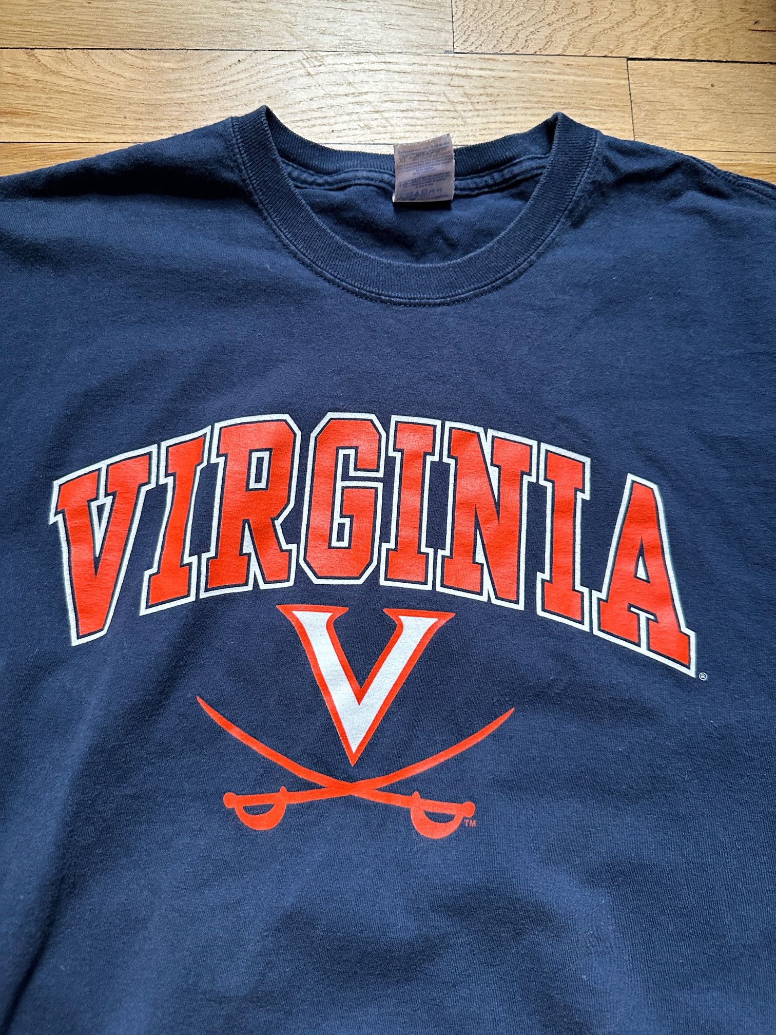 Gildan Virginia Cavaliers Shirt UVA XL Blue NCAA Long Sleeve Size US XL / EU 56 / 4 - 3 Thumbnail