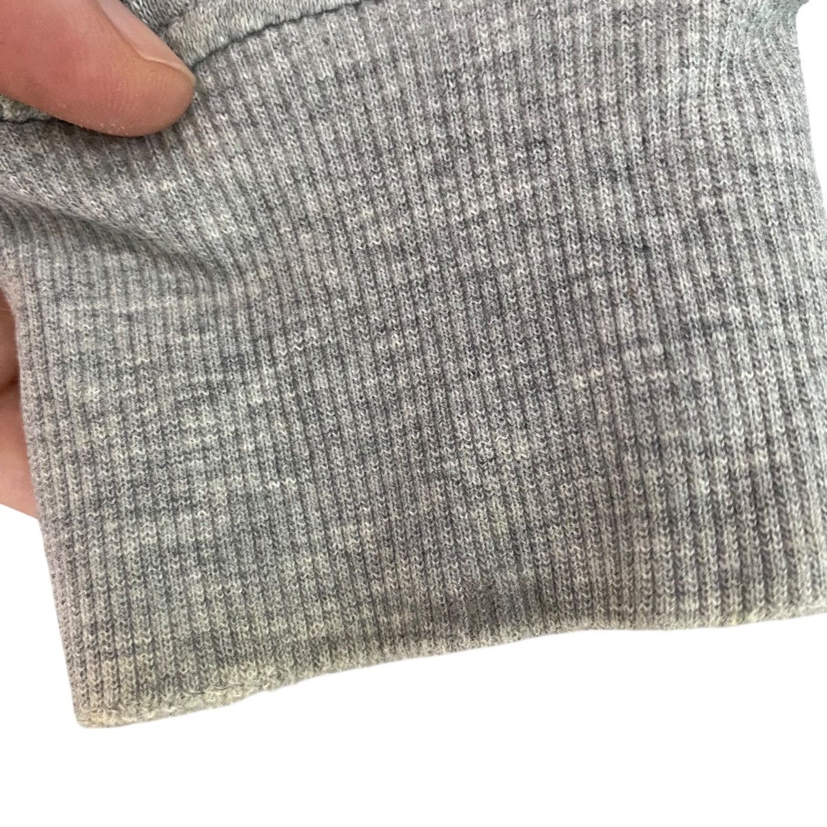 Other Vintage Adidas Crewneck Sweatshirt Gray/Red Pullover Size L Size US L / EU 52-54 / 3 - 5 Thumbnail