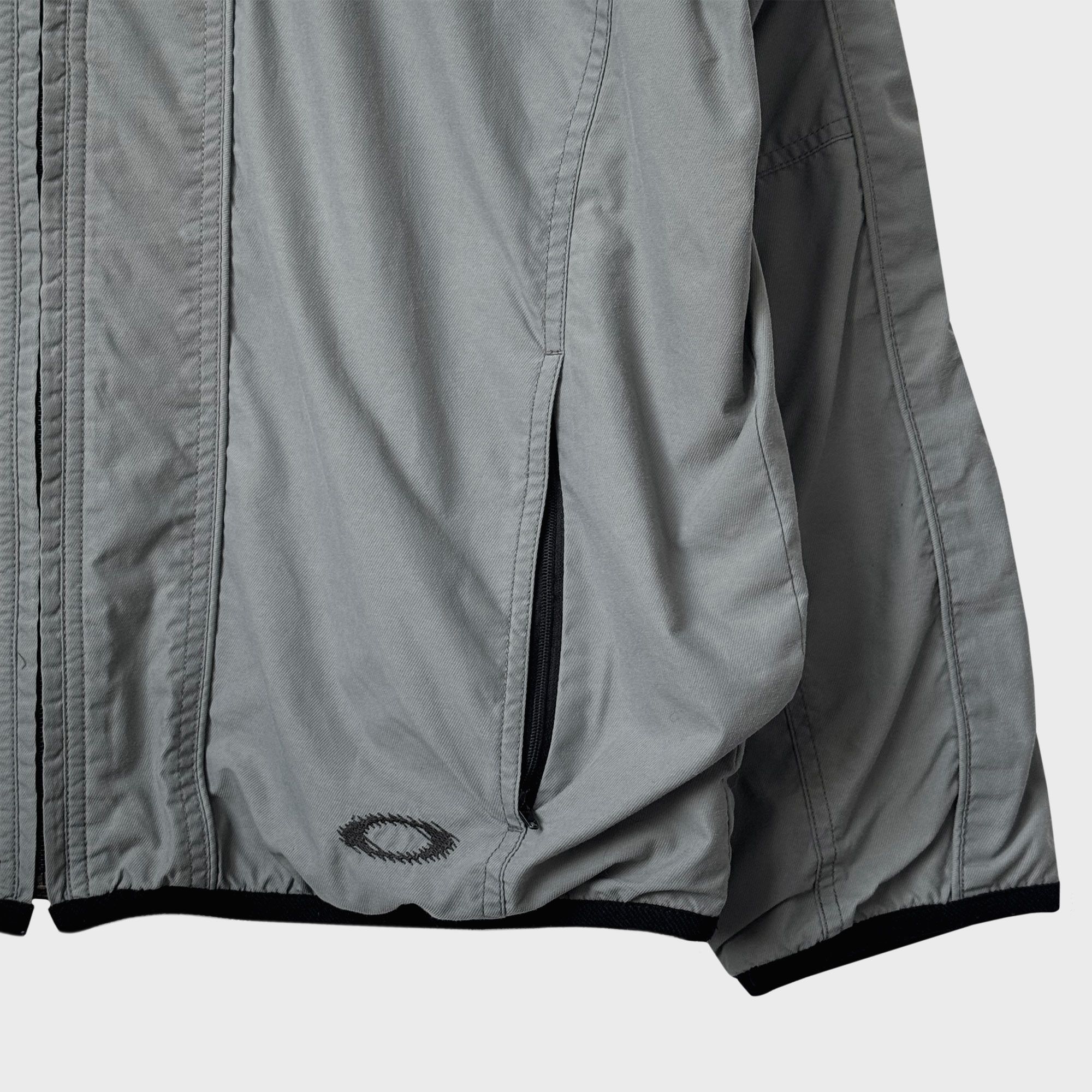 Oakley Oakley Software Vintage Paneled Ventilated Grey Jacket Size US XL / EU 56 / 4 - 2 Thumbnail