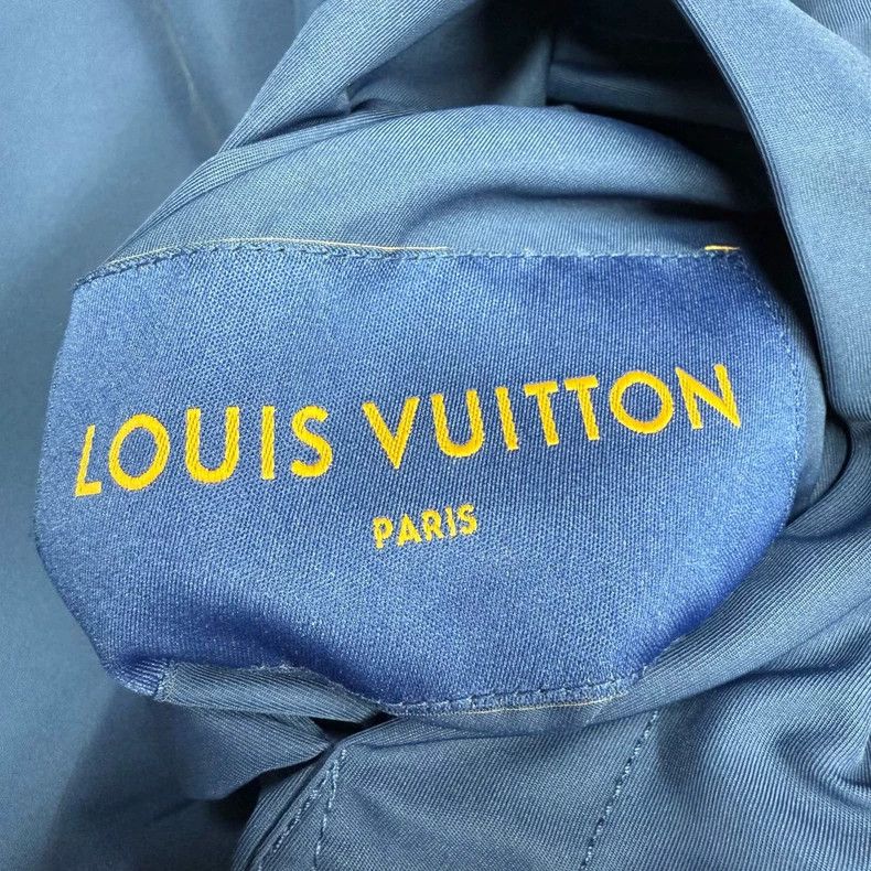 Louis Vuitton Louis Vuitton 23 New pin reversible jacket with full print Size US M / EU 48-50 / 2 - 5 Thumbnail