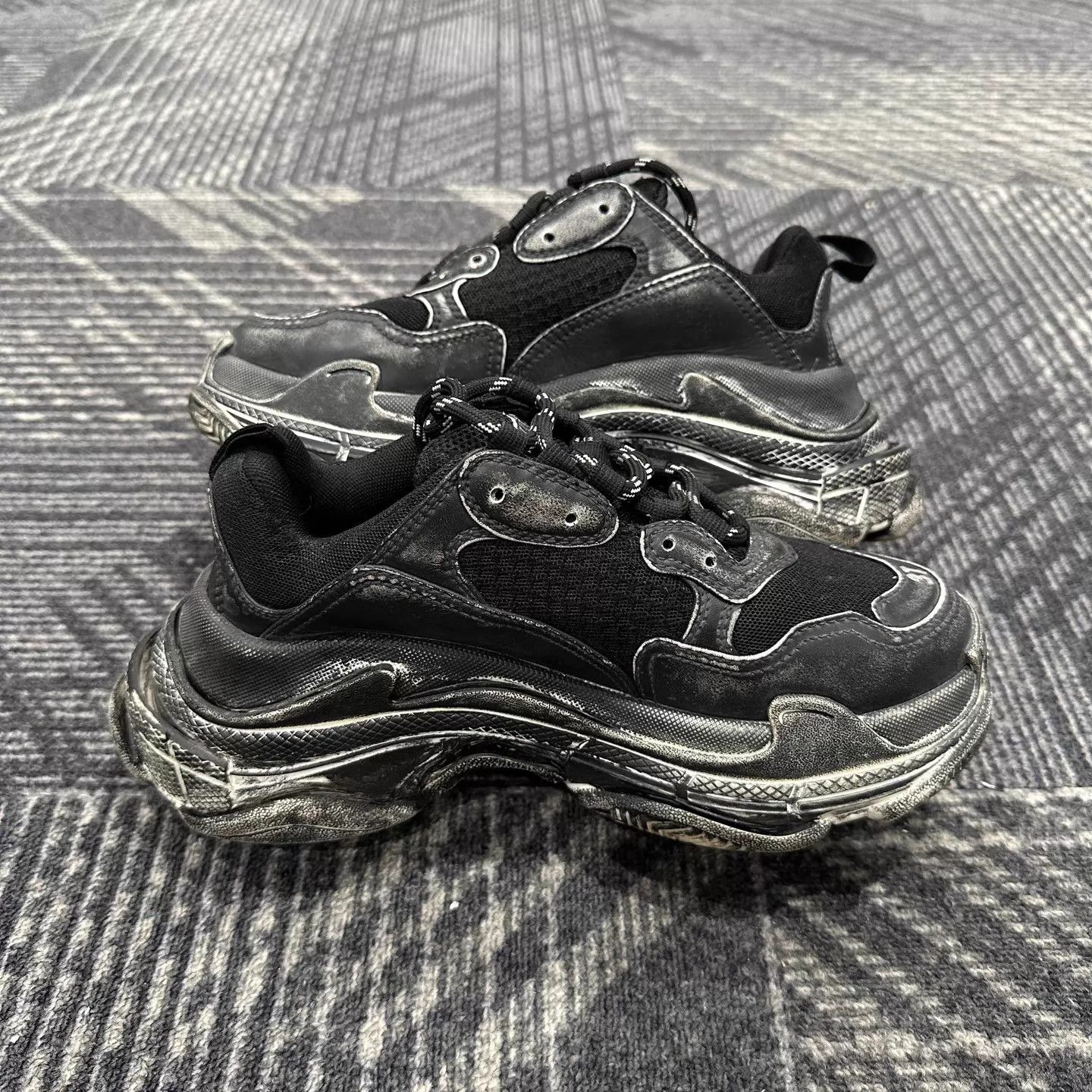 Balenciaga Balenciaga Triple S Distressed 99 New 37 Size US 6.5 / IT 36.5 - 5 Thumbnail
