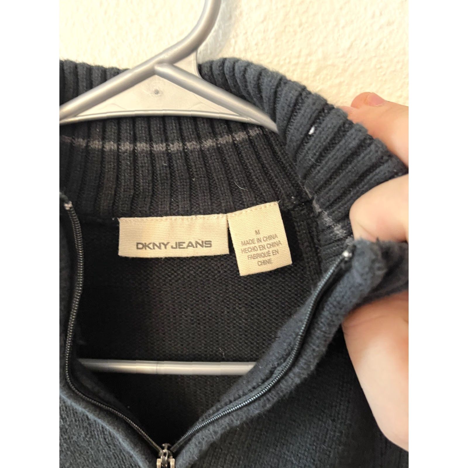 DKNY VINTAGE DKNY Jeans Sweater Shirt Mens M 1/4 Zip Black Mock Neck Knit Pullover Classic Preppy Holiday 90s Mens Size US M / EU 48-50 / 2 - 3 Thumbnail