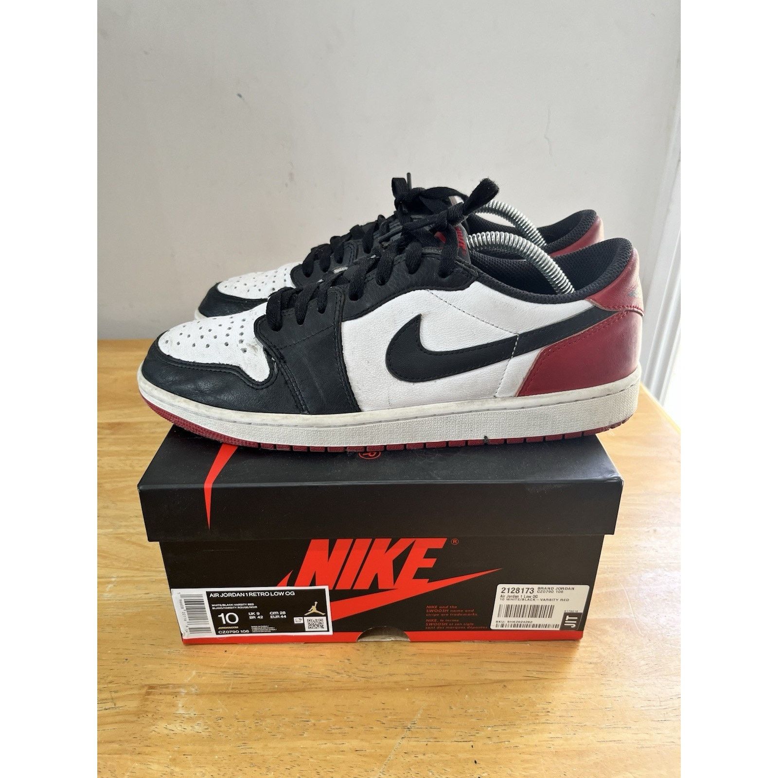 Jordan Brand Air Jordan 1 Retro OG Low Black Toe Size 10 CZ0790-106 Size US 10 / EU 43 - 1 Thumbnail
