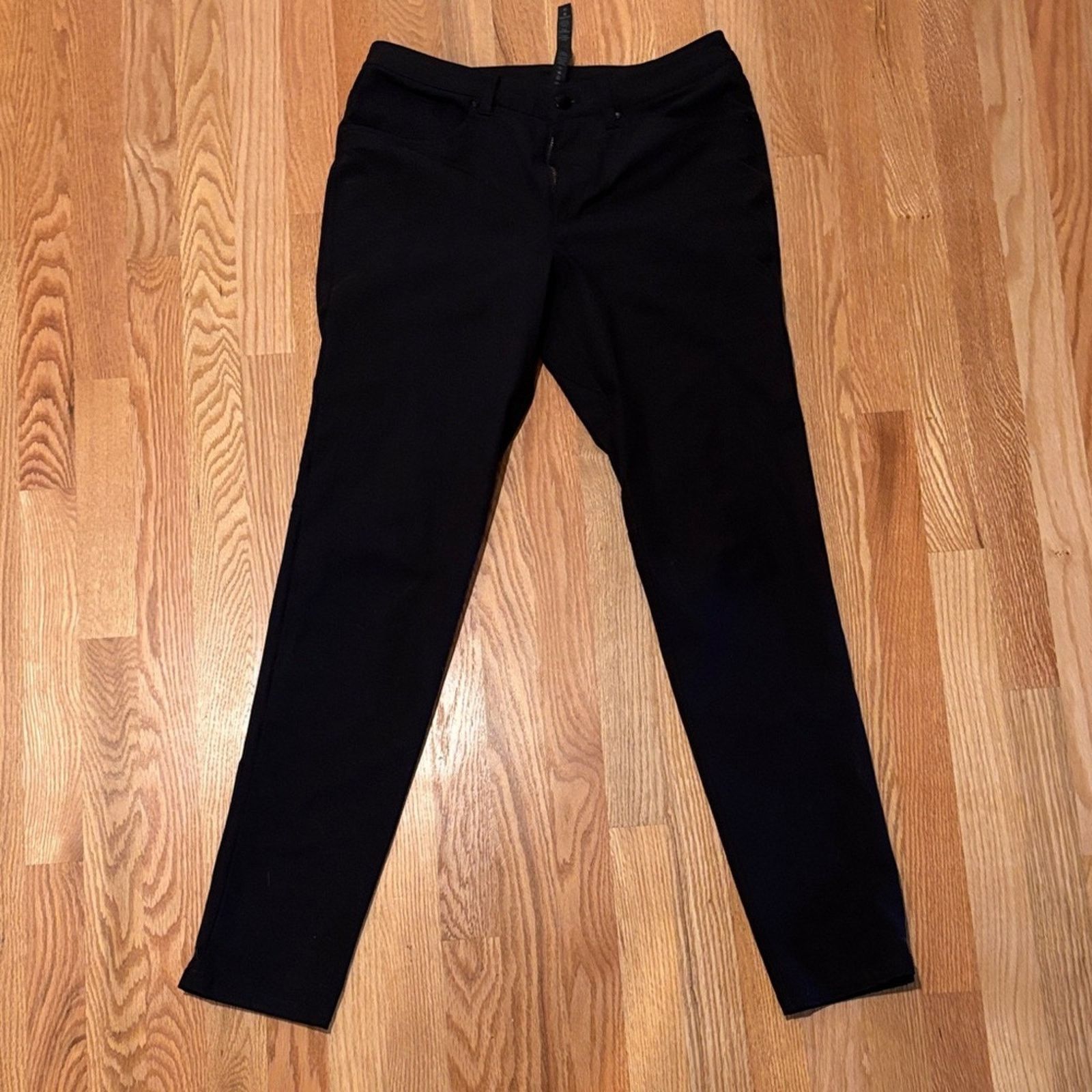 Lululemon Lululemon Athletica Men’s 30L Black Chinos Size US 30 / EU 46 - 1 Thumbnail