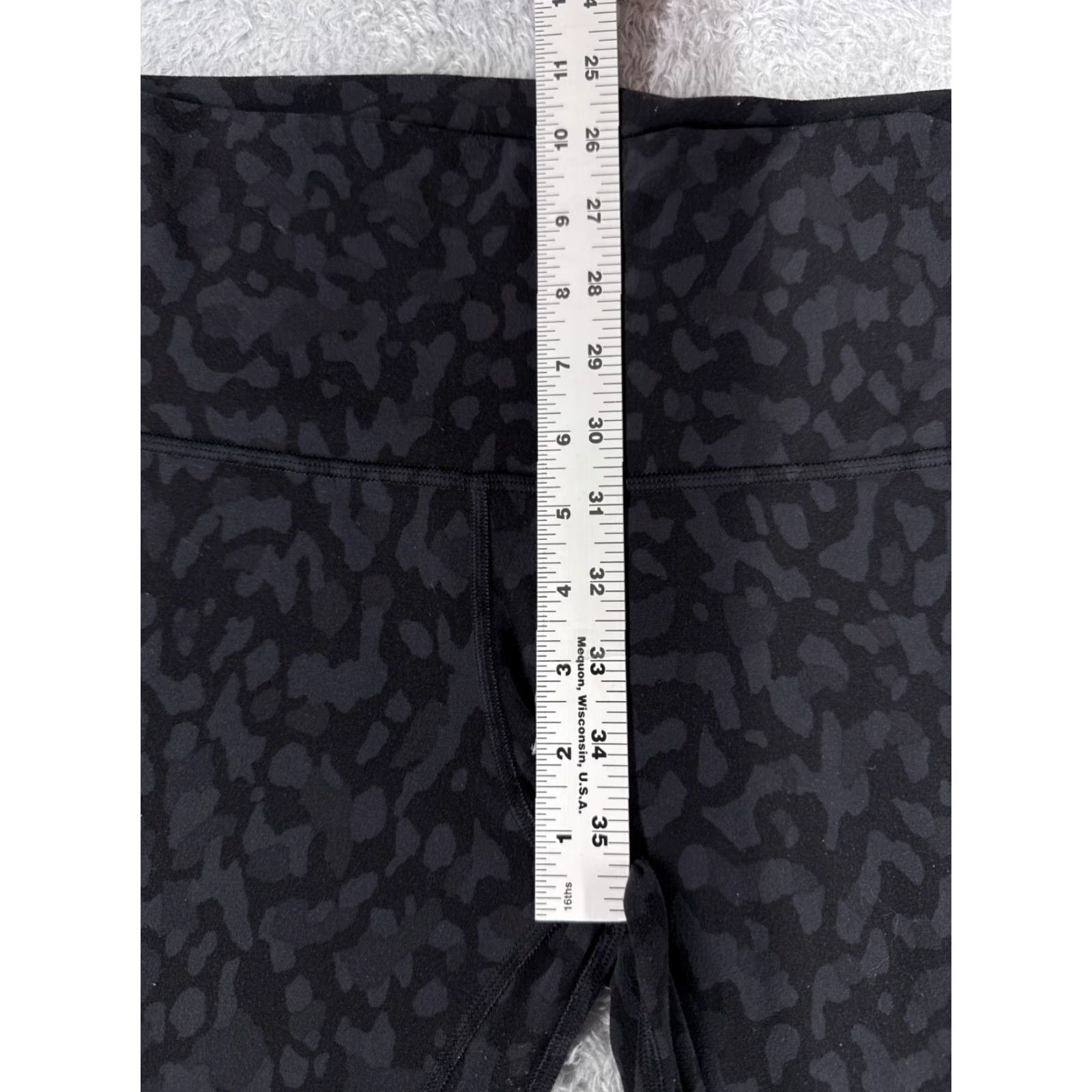 Lululemon Lululemon Align Cropped Pants Women 8 Gray Black Camo 21" Inseam Yoga Cross-Training Athleisure — Ladies Regular Size Type Size 30" / US 8 / IT 44 - 7 Thumbnail