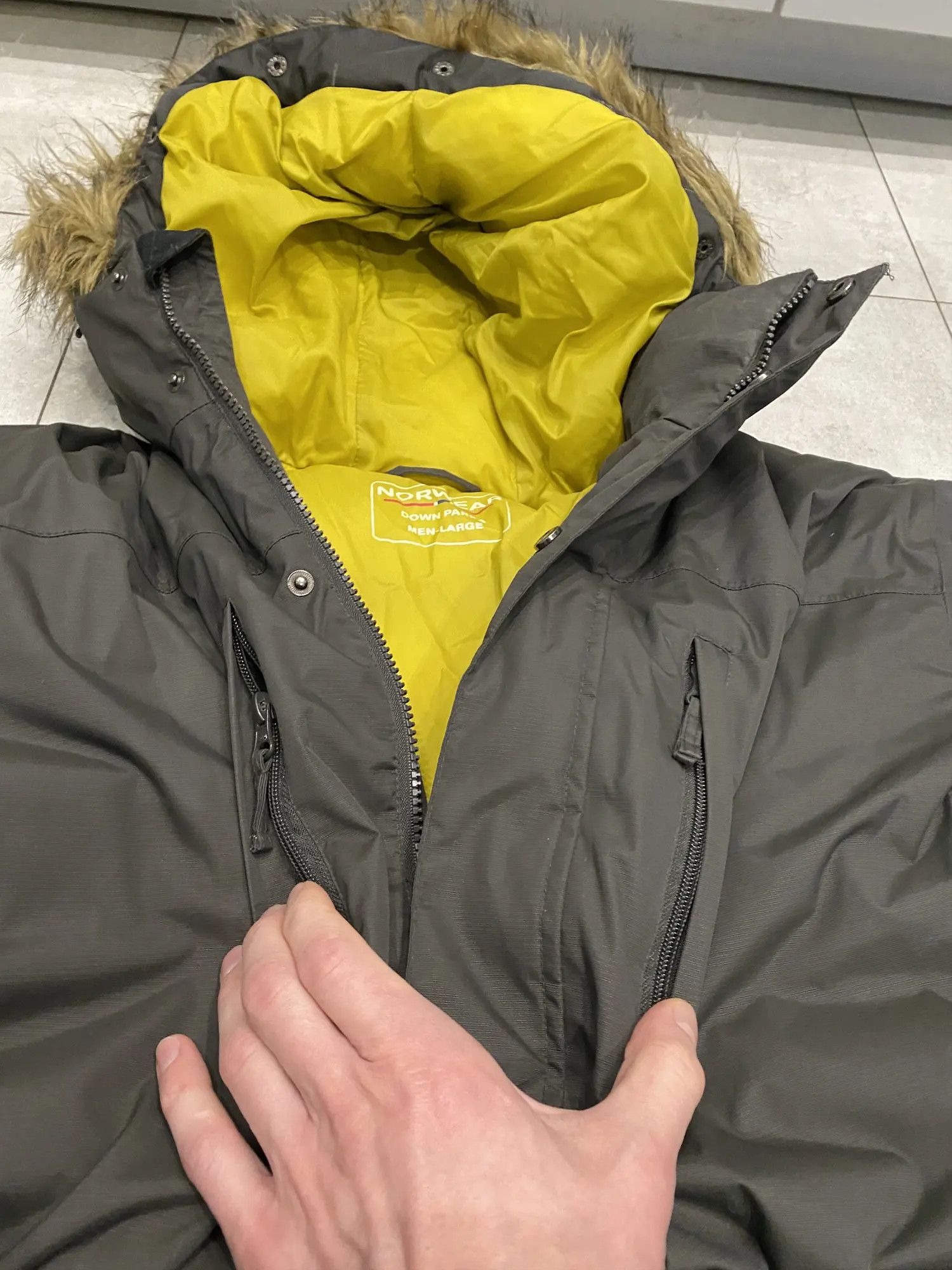 Other NORWEAR down jacket size L Size US L / EU 52-54 / 3 - 12 Thumbnail