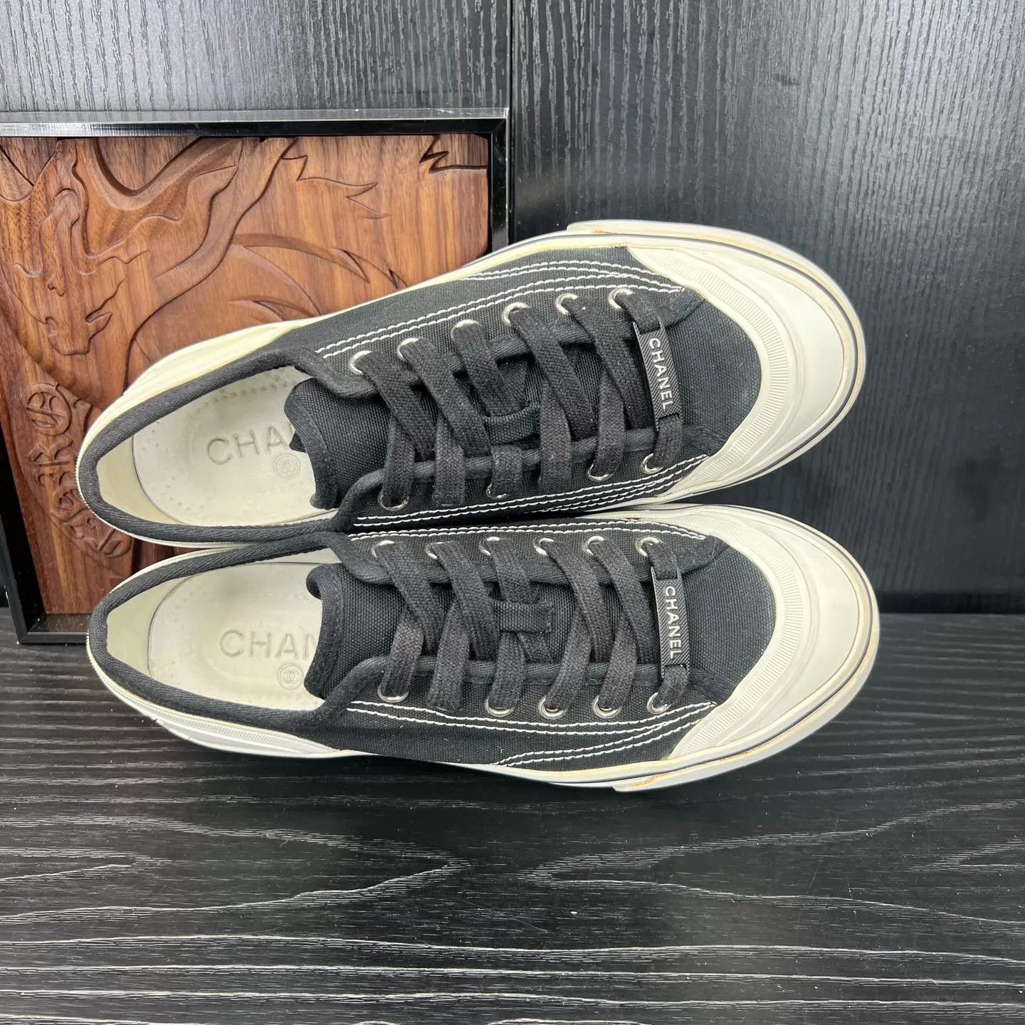 Chanel Chanel color block black white 38 sneakers box mint Size US 7.5 / IT 37.5 - 2 Thumbnail