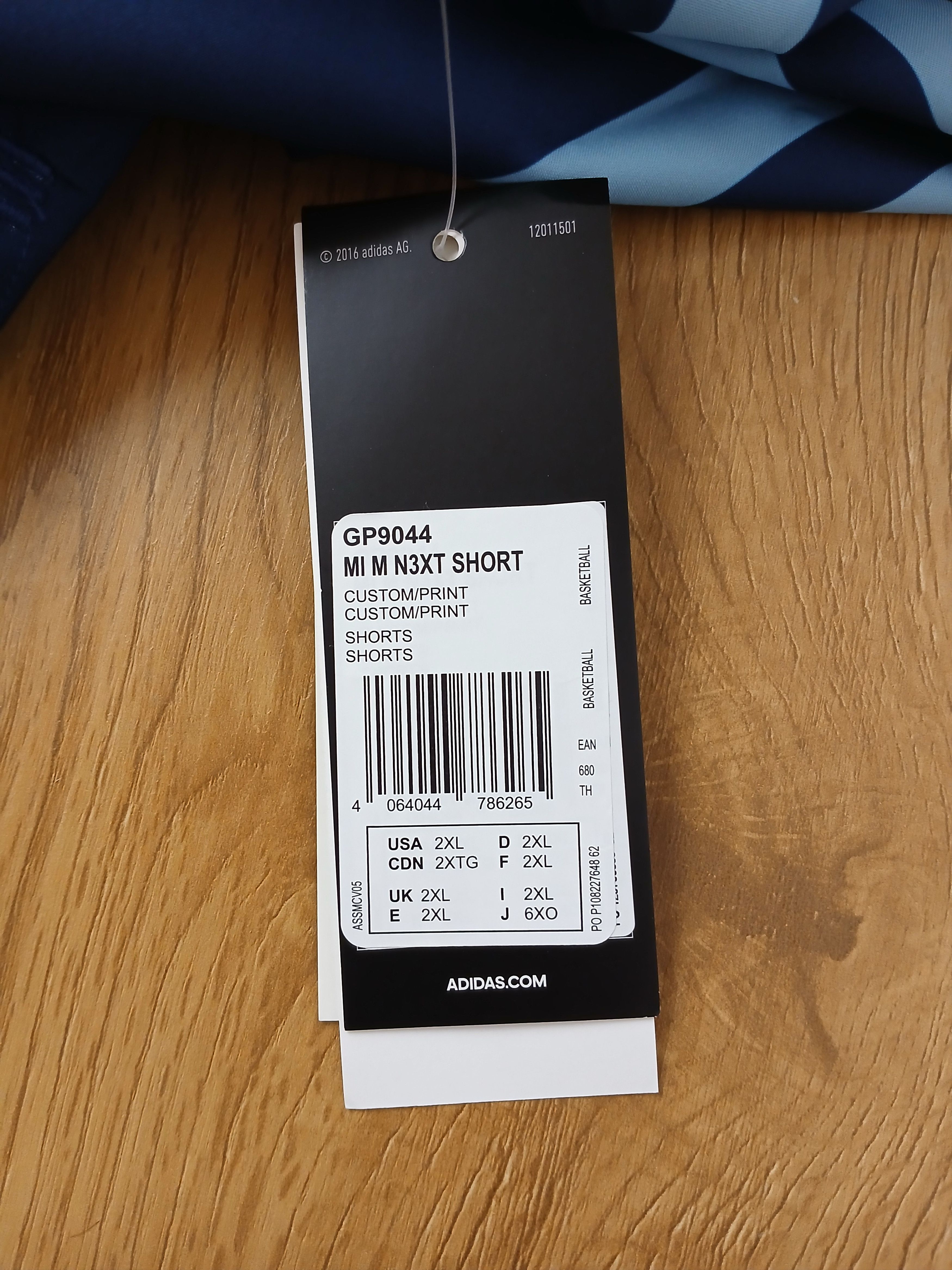 Adidas New Adidas Shorts size XXL Size US 36 / EU 52 - 7 Thumbnail