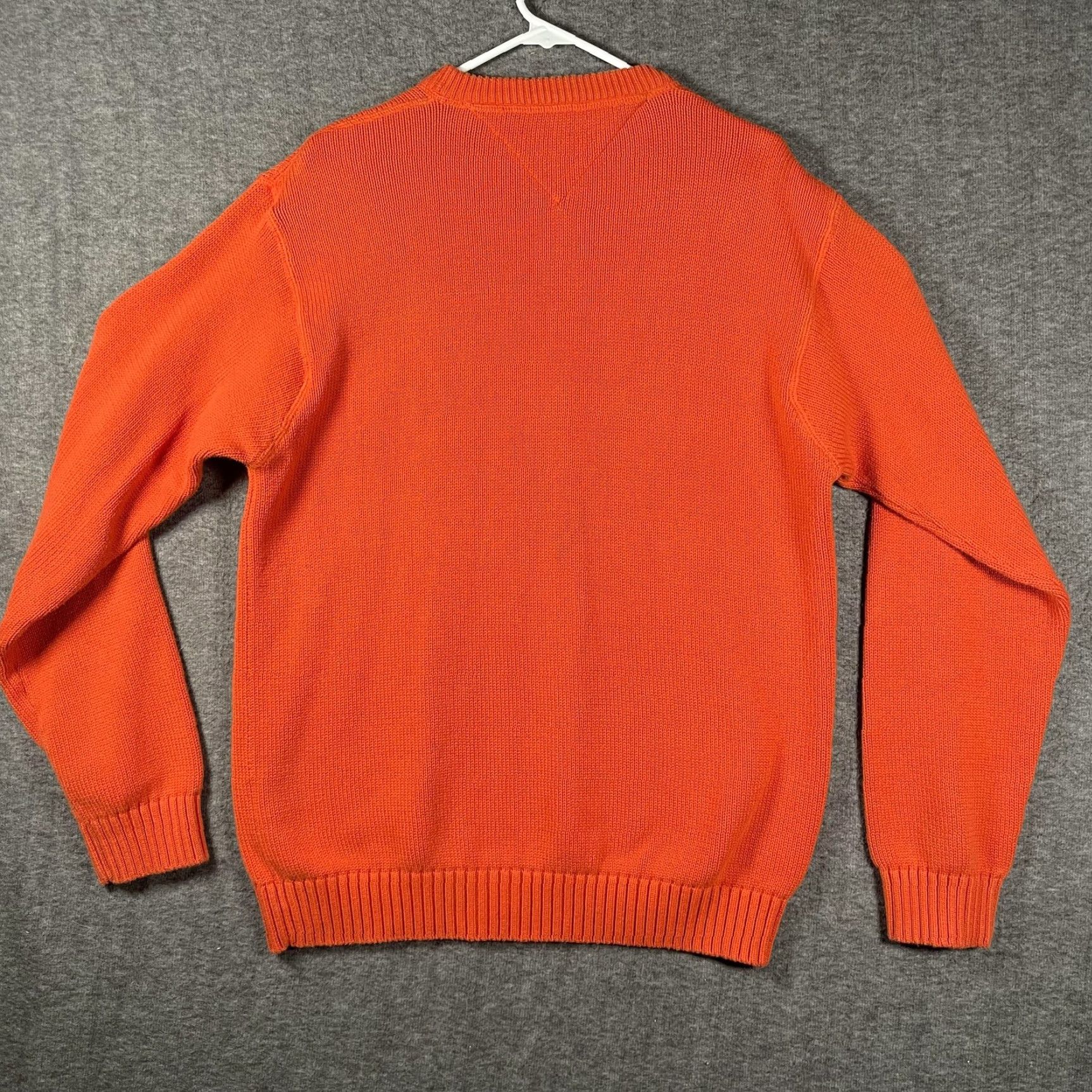 Tommy Hilfiger VINTAGE Tommy Hilfiger Sweater Mens Large Orange Cotton Crest Logo Crewneck Pullover Size US L / EU 52-54 / 3 - 3 Thumbnail