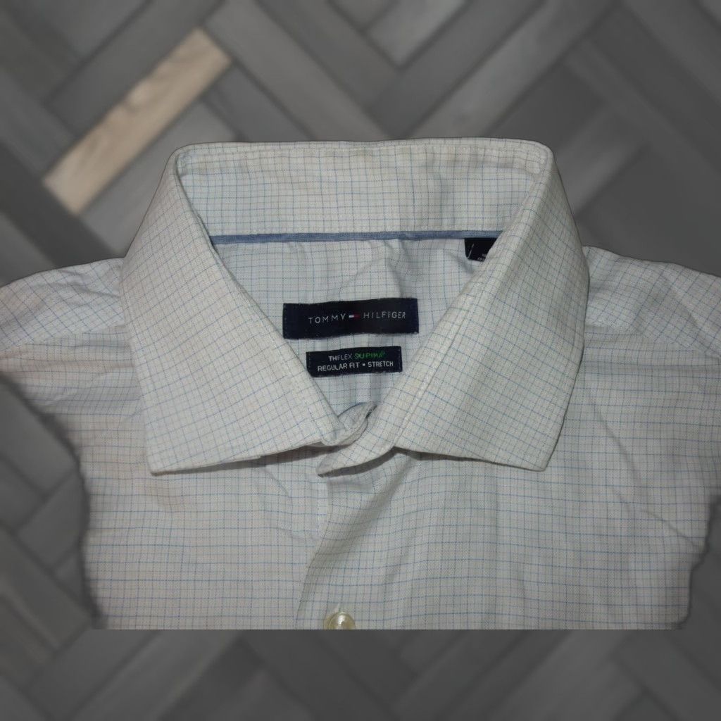 Tommy Hilfiger VINTAGE Tommy Hilfiger Men's Dress Shirt Regular Size 16.5 White & Blue Plaid Cotton Long Sleeve Size 42R - 1 Thumbnail