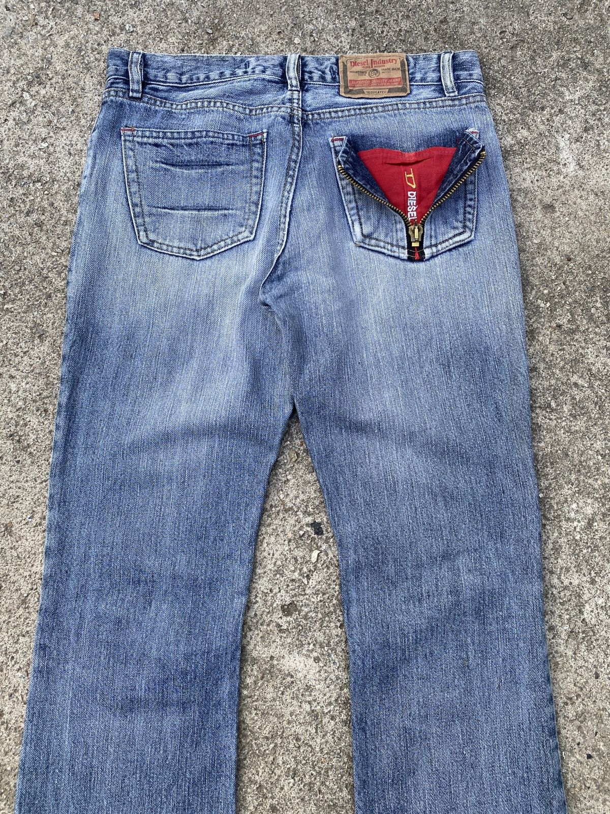 Diesel Vintage 90’s Diesel Industry Open Logo Back Pocket Jeans Size US 30 / EU 46 - 9 Thumbnail