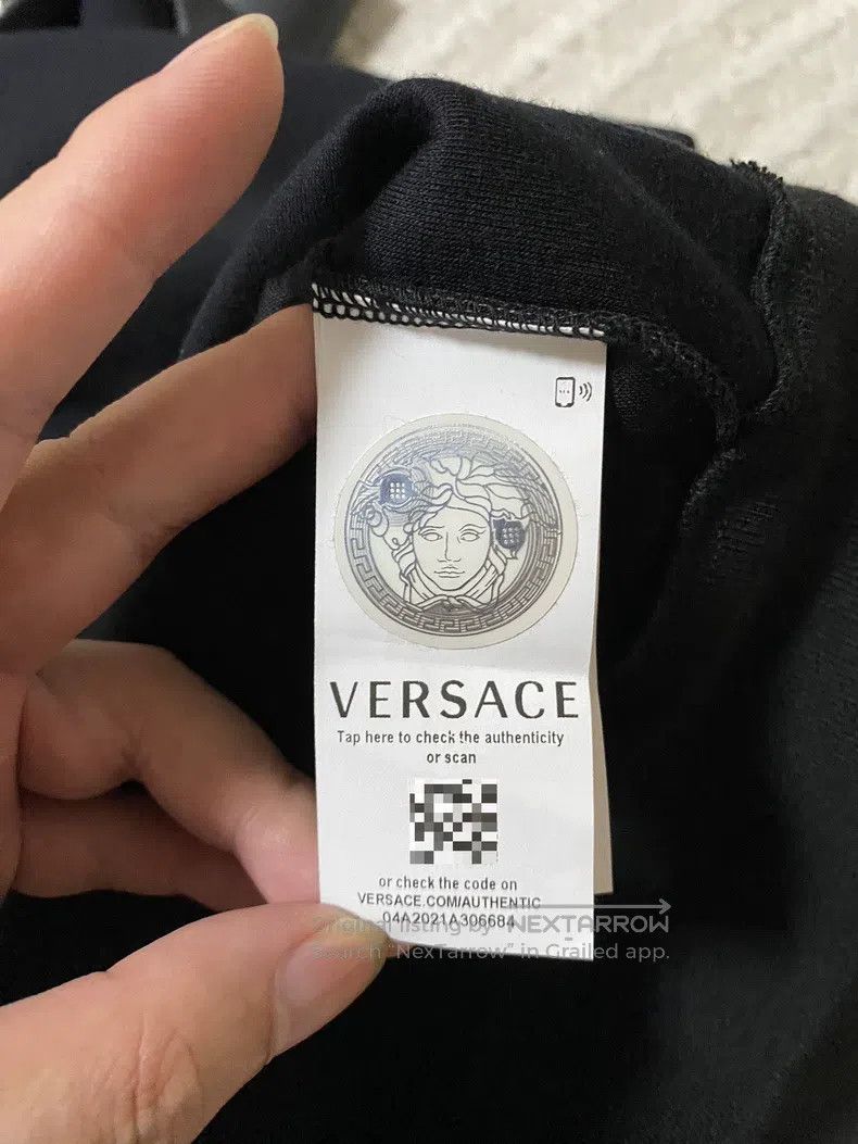 Versace Versace Color-blocked alphabet casual hooded coat Size US XL / EU 56 / 4 - 5 Thumbnail