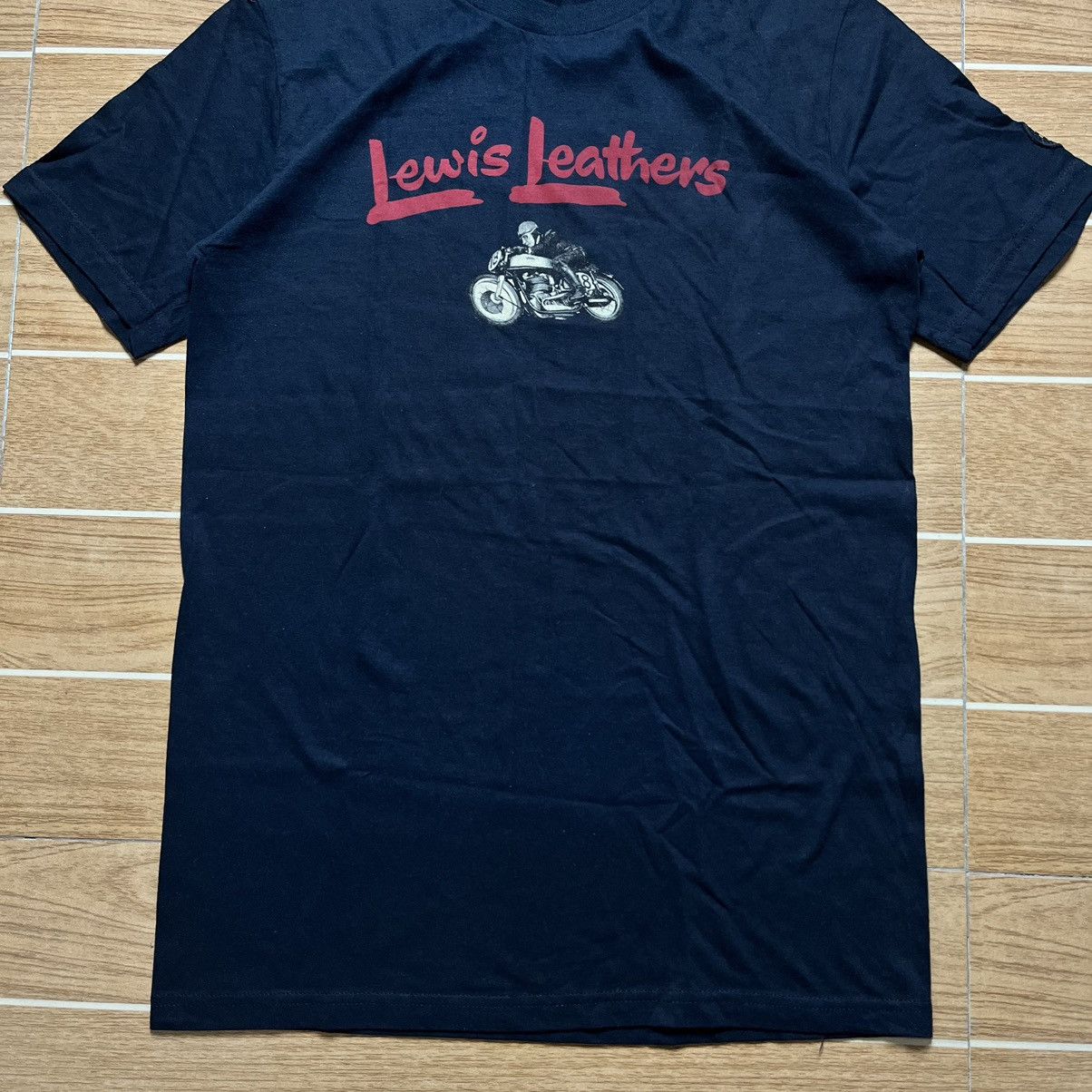 Lewis Leathers AVIAKIT LEWIS LEATHERS FOLLOW THE LEADERS! SHIRT Size US S / EU 44-46 / 1 - 3 Thumbnail