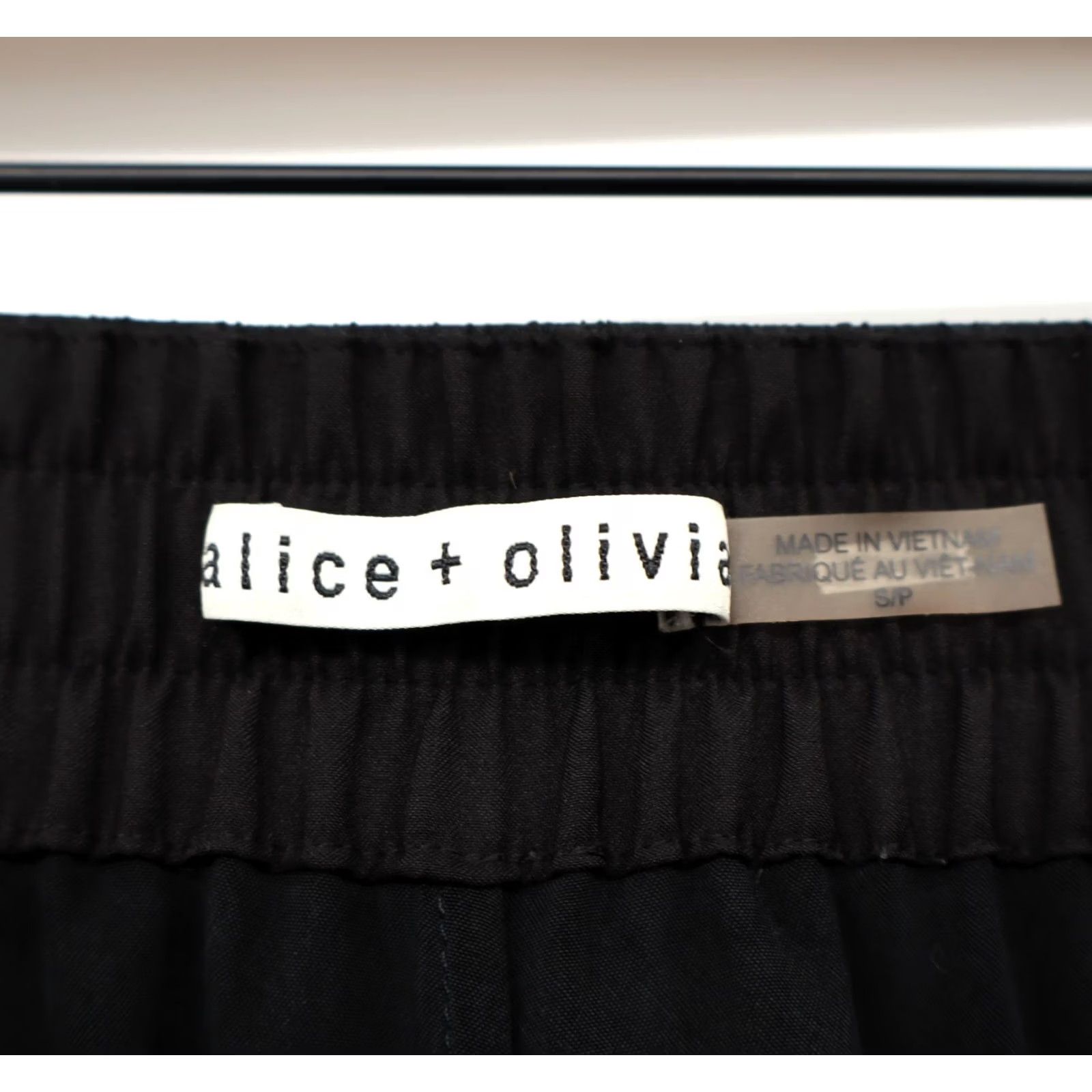 Alice + Olivia Alice + Olivia Women's Elba Split Hem Vegan Silk Wide Leg Black Sz S Pants Size ONE SIZE - 3 Thumbnail