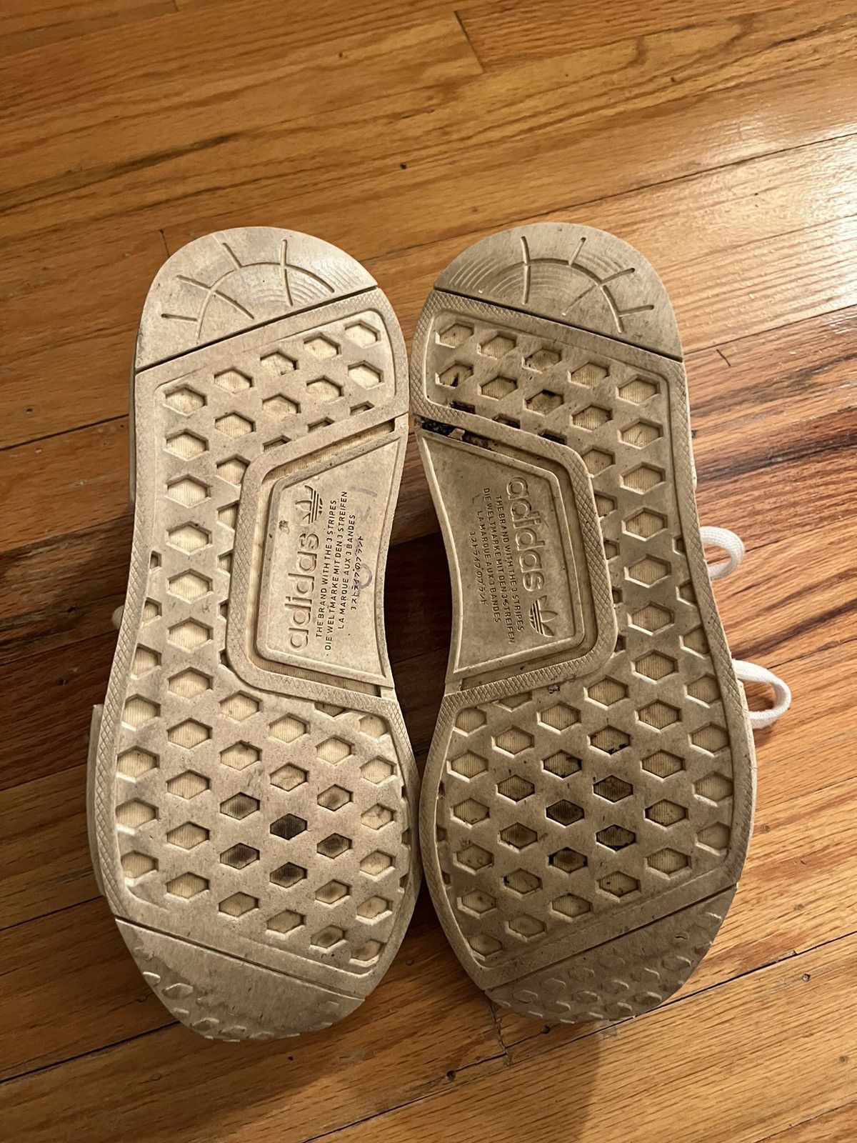 Adidas NMD_R1 White Tape Logo Size US 9.5 / IT 39.5 - 5 Thumbnail
