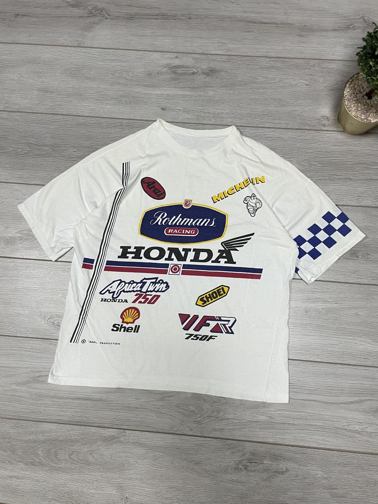 Honda Honda Rothmans racing shell vintage t-shirt Size US L / EU 52-54 / 3 - 1 Thumbnail