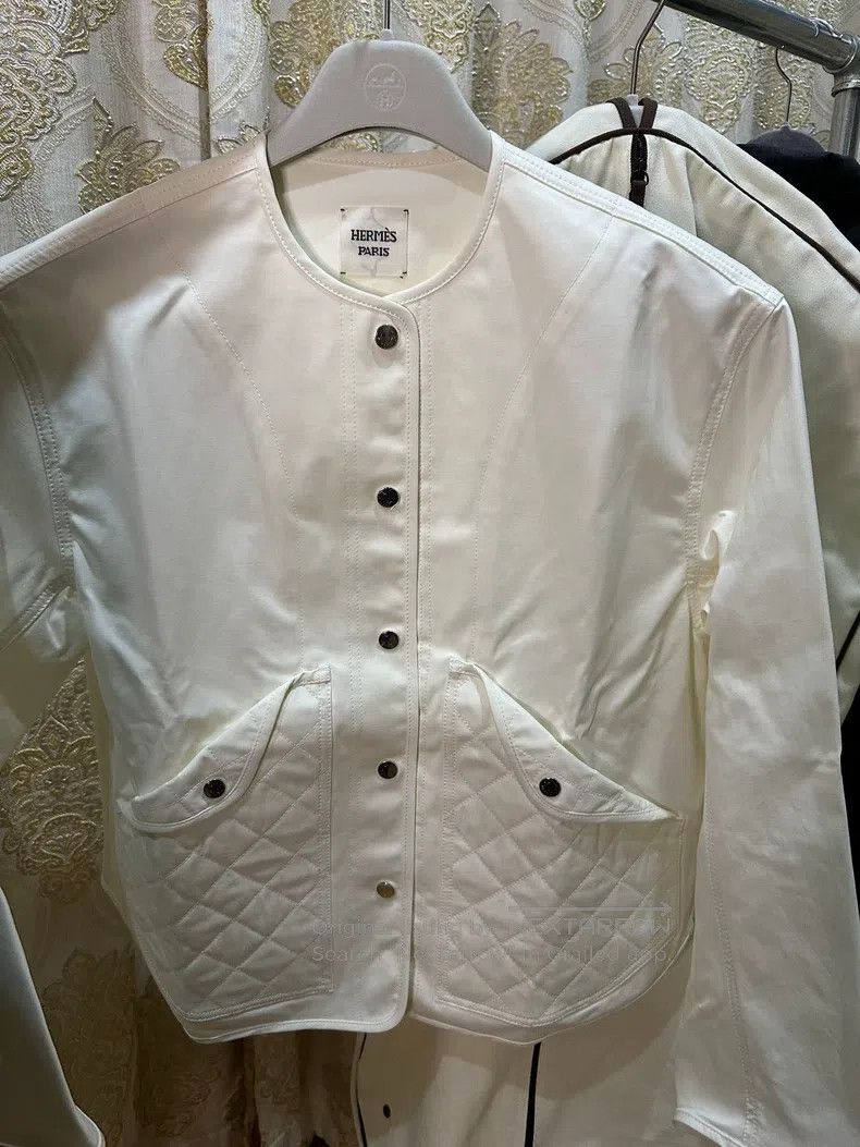 Hermes Hermes Classic design of white top Size XS / US 0-2 / IT 36-38 - 1 Thumbnail