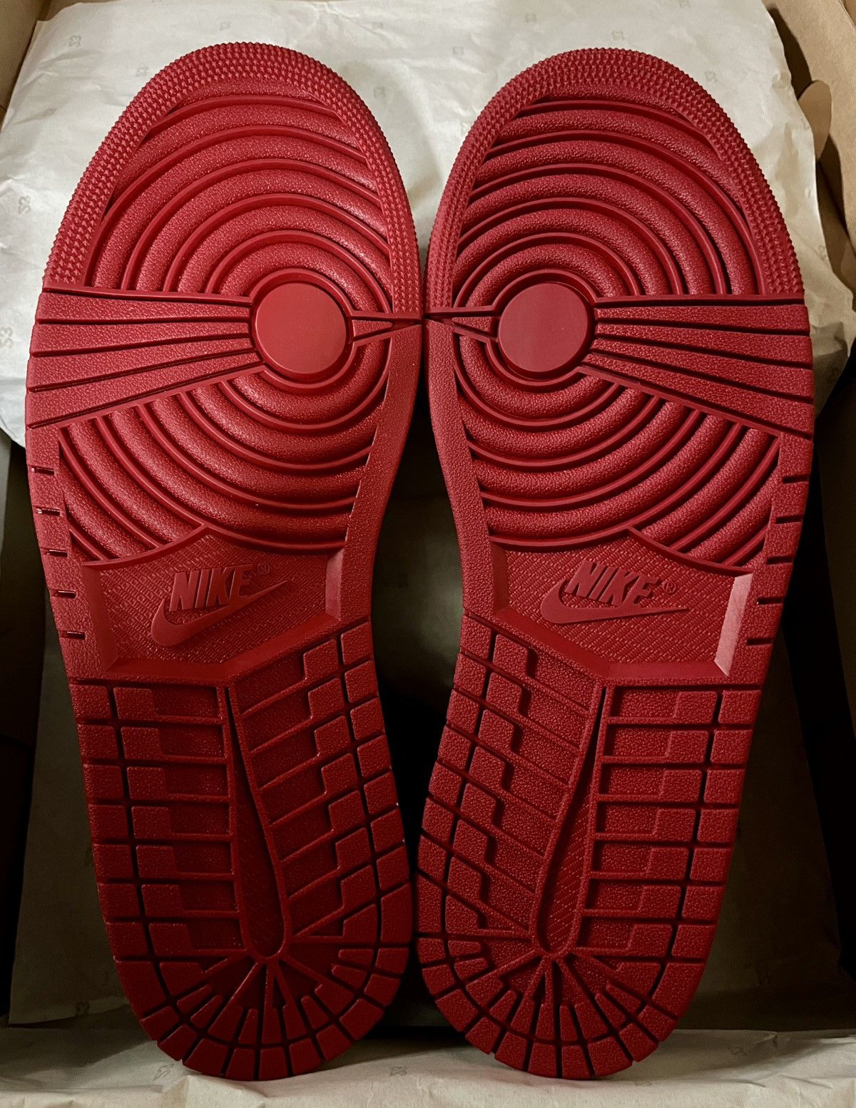 Nike New product, full box set Nike Air Jordan 1 Gym Red Size US 11 / EU 44 - 4 Thumbnail