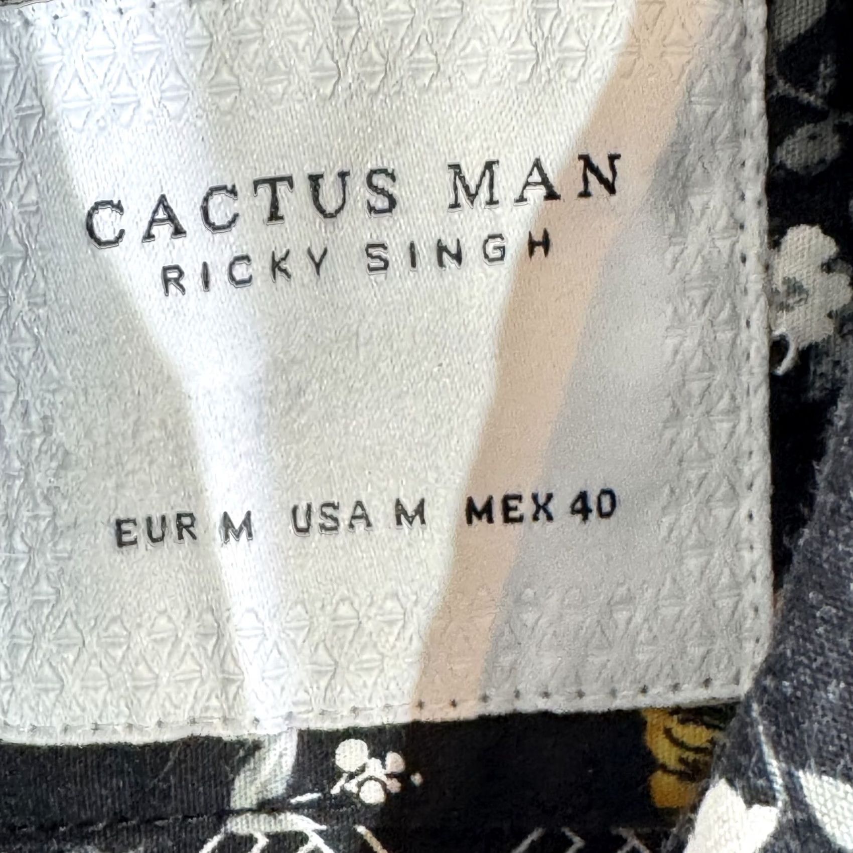 Vintage Cactus Man Shirt Men M Black Floral 100 Percent Cotton Short Sleeve Button Up Size US M / EU 48-50 / 2 - 7 Thumbnail