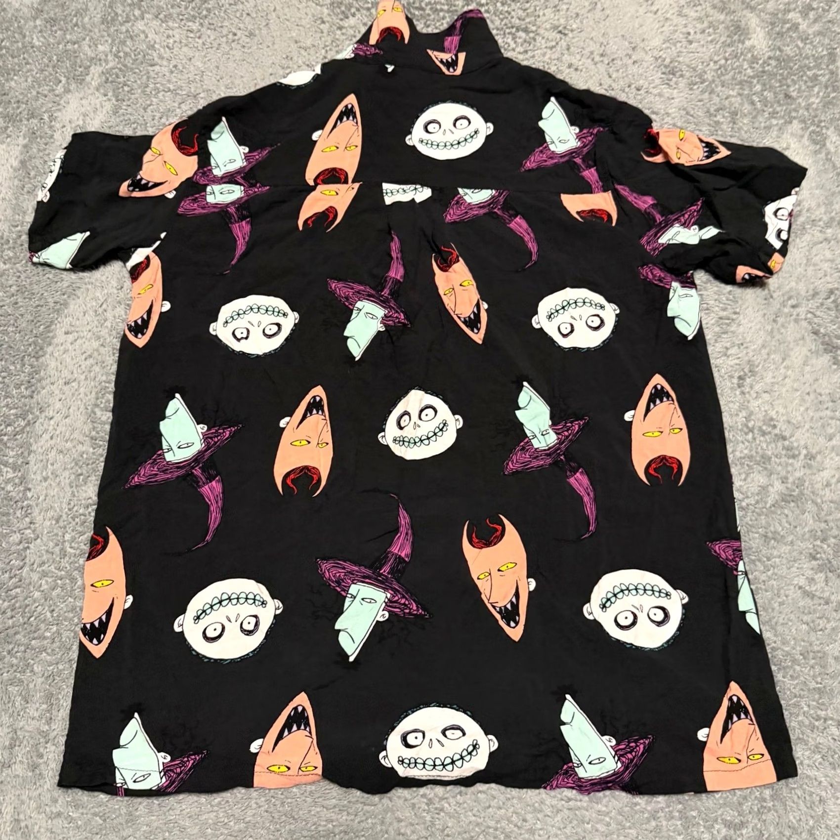 Disney Disney Nightmare Before Christmas Shirt Womens XL Black Button Up Print All Over Button-Up - Women XL Black Nightmare Before Christmas Shirt Size XL / US 12-14 / IT 48-50 - 3 Thumbnail