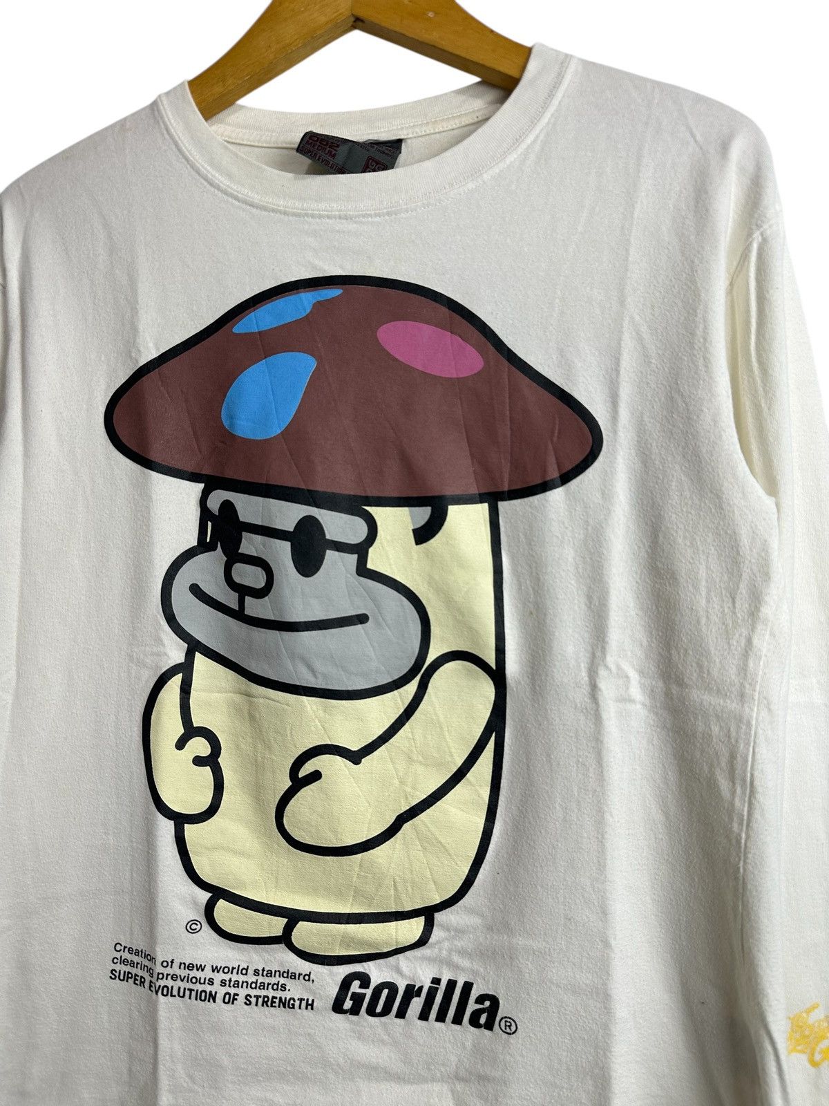 20471120 GORILLA BACK AND HIT LONG SLEEVE TEE Size US M / EU 48-50 / 2 - 3 Thumbnail