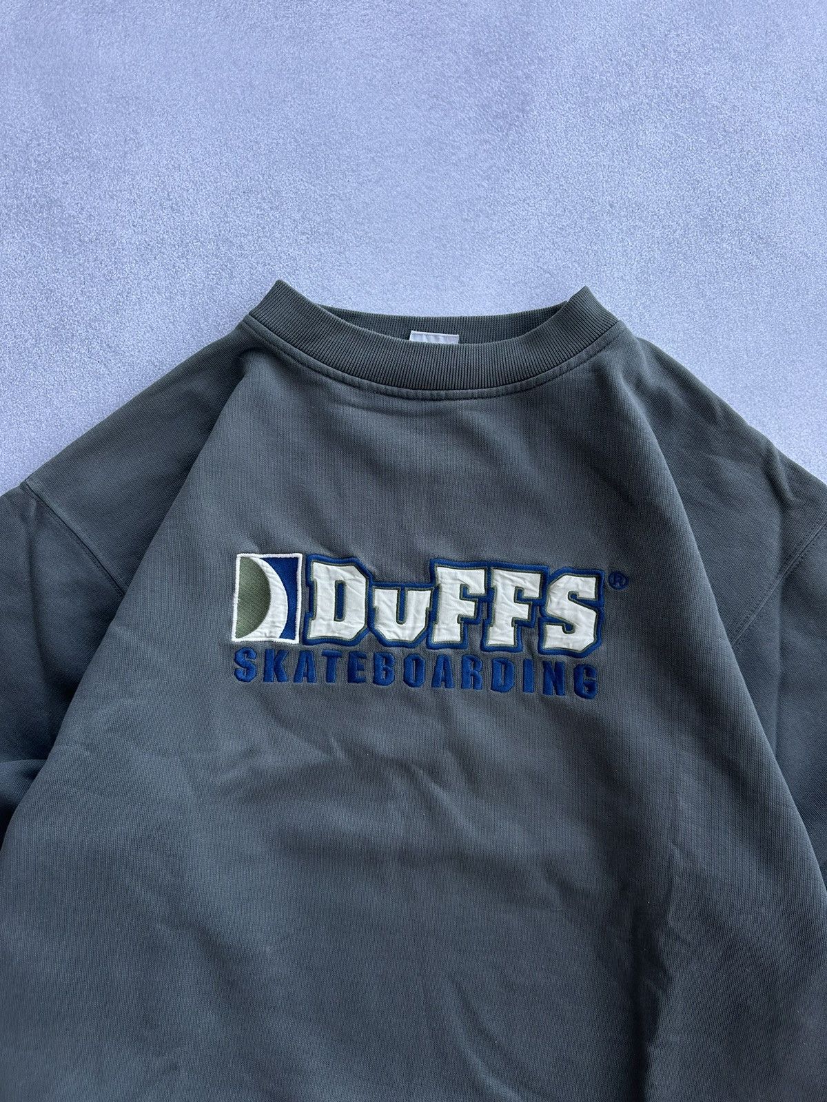 Vintage VTG Duffs Skateboarding 90s Big Logo Streetwear Sweatshirt Size US M / EU 48-50 / 2 - 4 Thumbnail