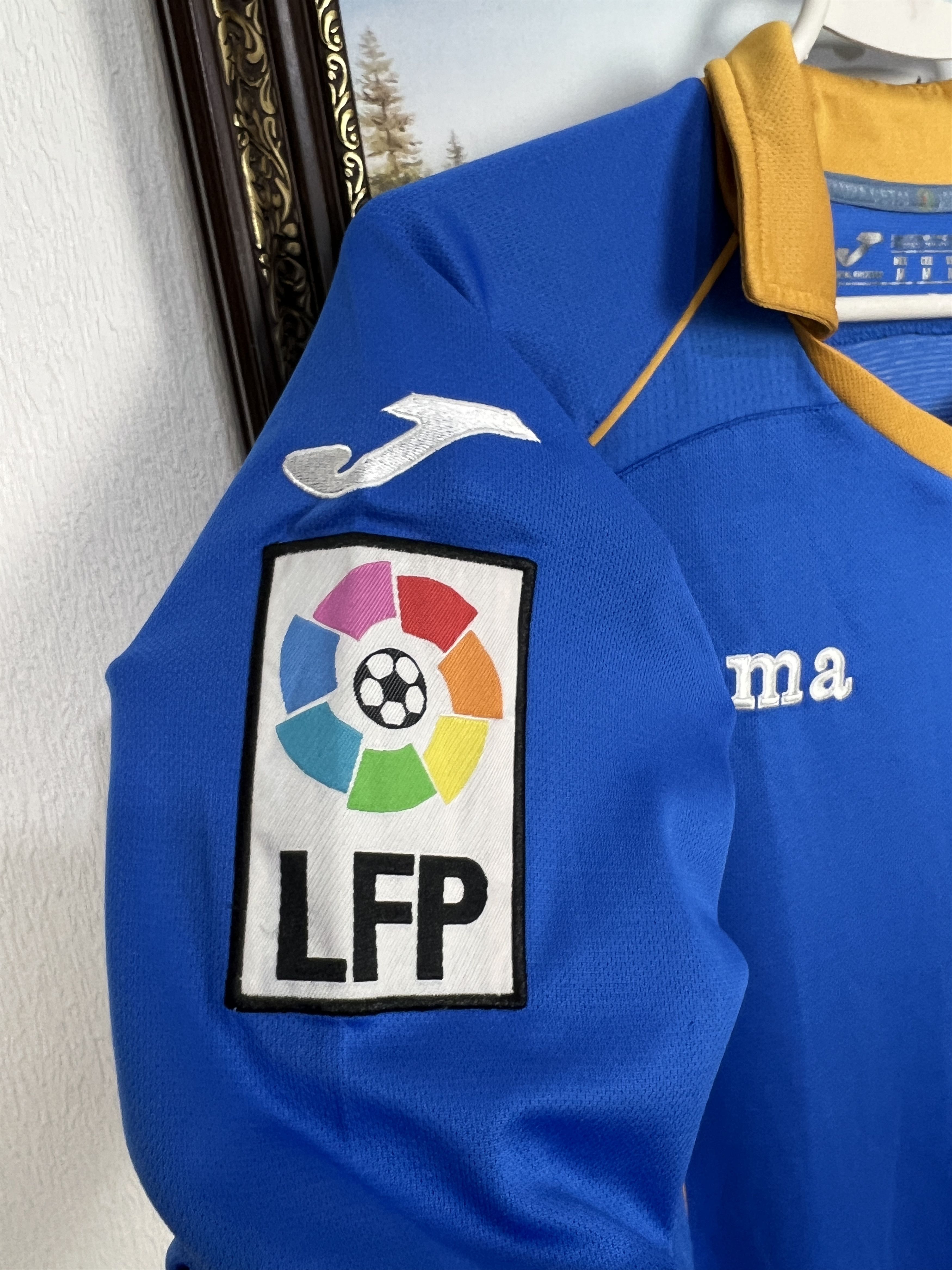Joma Getafe Home football shirt 2013 Soccer Long Sleeve Joma Size US M / EU 48-50 / 2 - 5 Thumbnail
