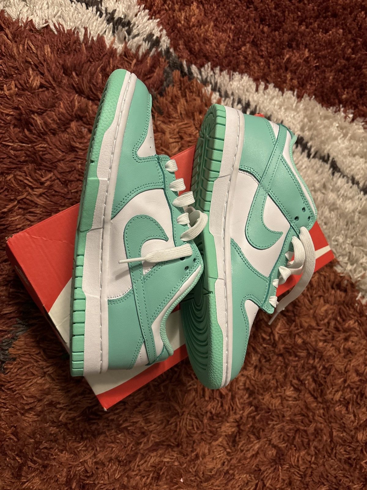 Nike Nike Dunk low “Green Glow” Size US 6.5 / IT 36.5 - 3 Thumbnail