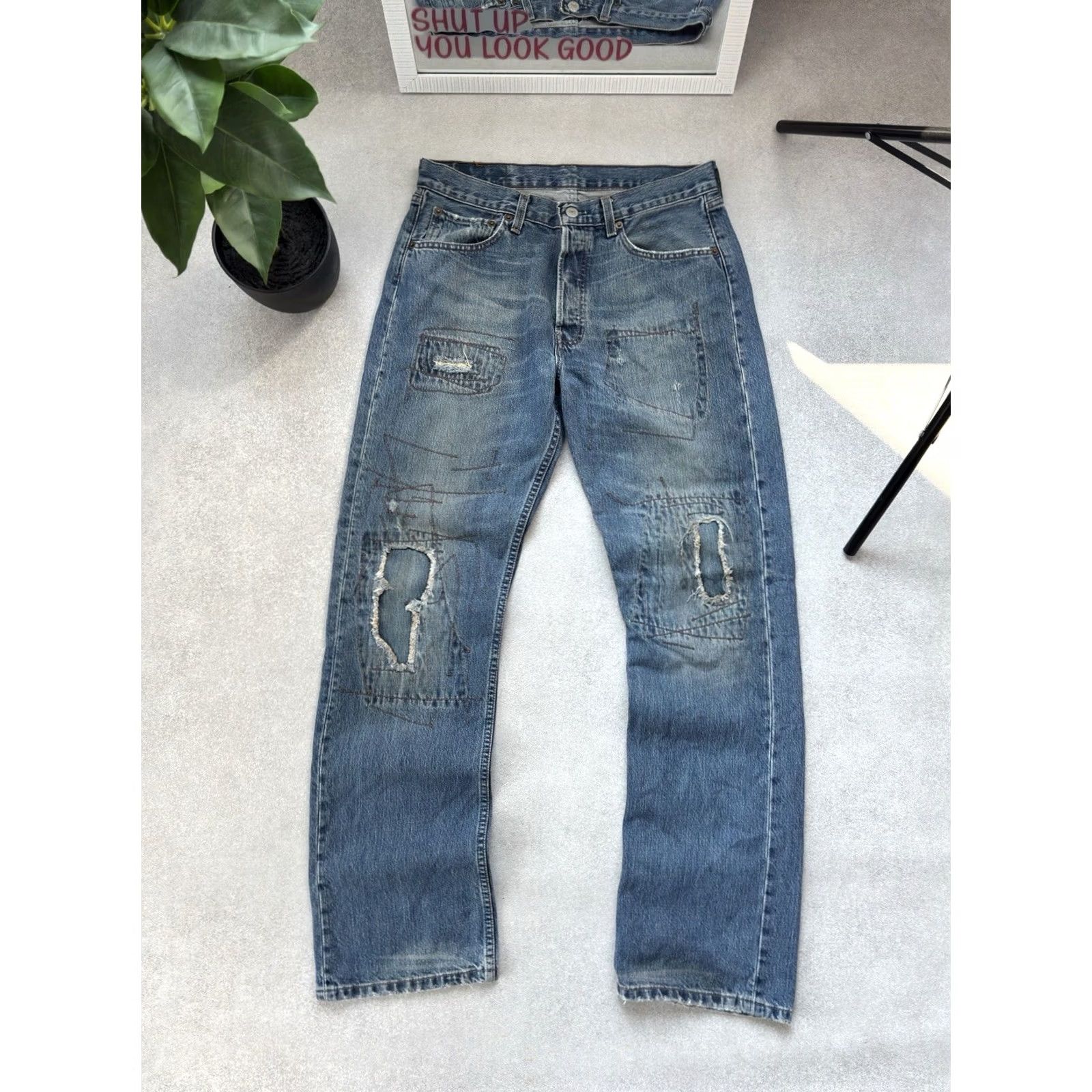 Levi's VINTAGE Levi's 501 Jeans Distressed Straight Men S 30 Blue Cotton 90s Streetwear Logo USA London Hip Hop City Luxury Casual Jeans Men Size US 29 - 3 Thumbnail