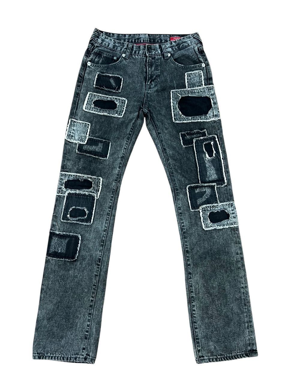 Japanese Brand Japanese Brand Avail Patches Distress Jeans Size US 30 / EU 46 - 1 Thumbnail