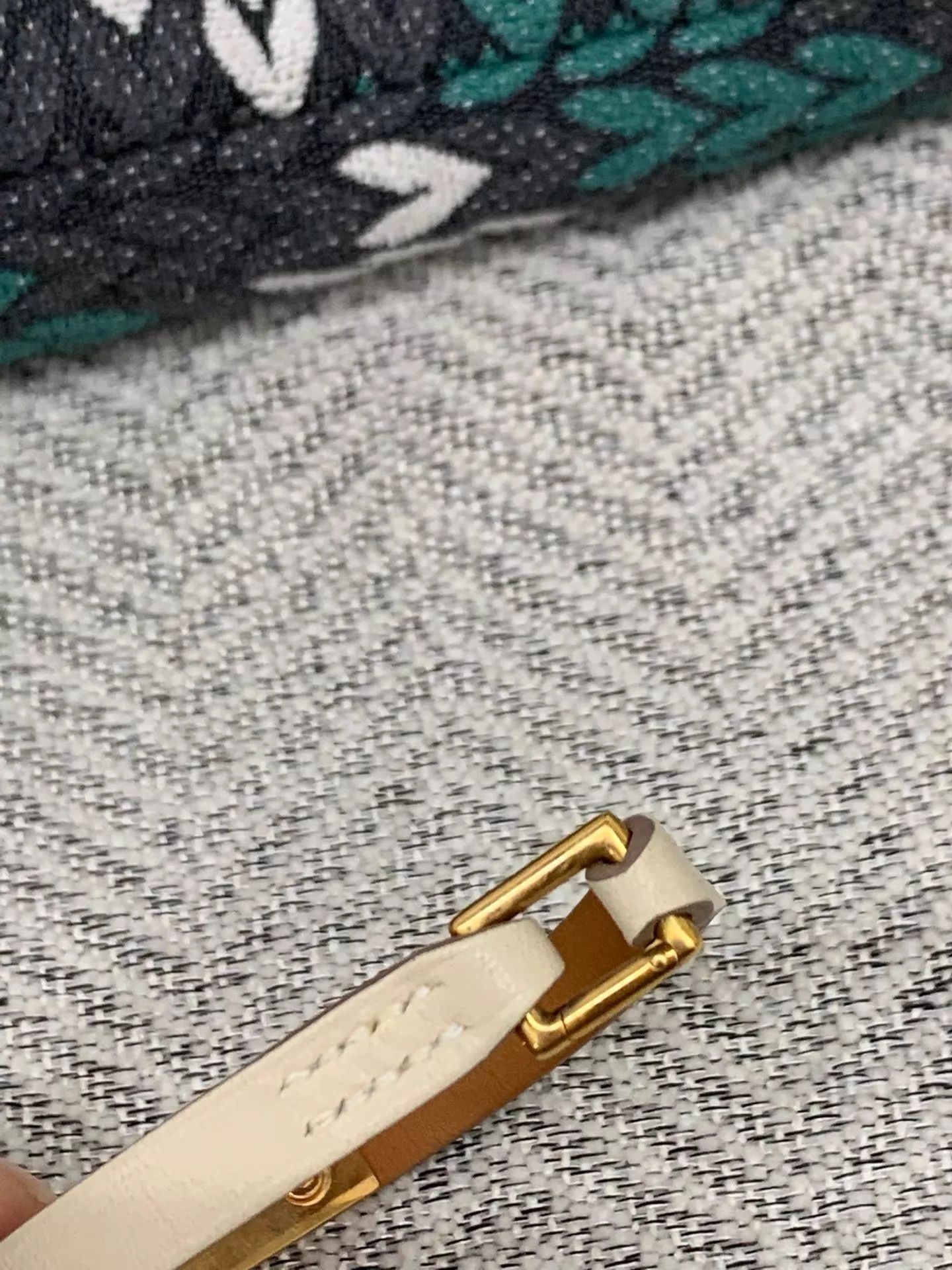 Hysteric Glamour Hermes Beige Gold Clasp Bracelet Size S New Size ONE SIZE - 4 Thumbnail
