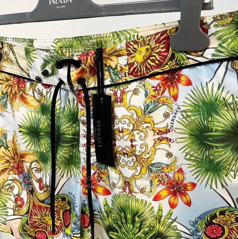 Versace Versace Colorful Men's Polyester Shorts . Size US 30 / EU 46 - 4 Thumbnail