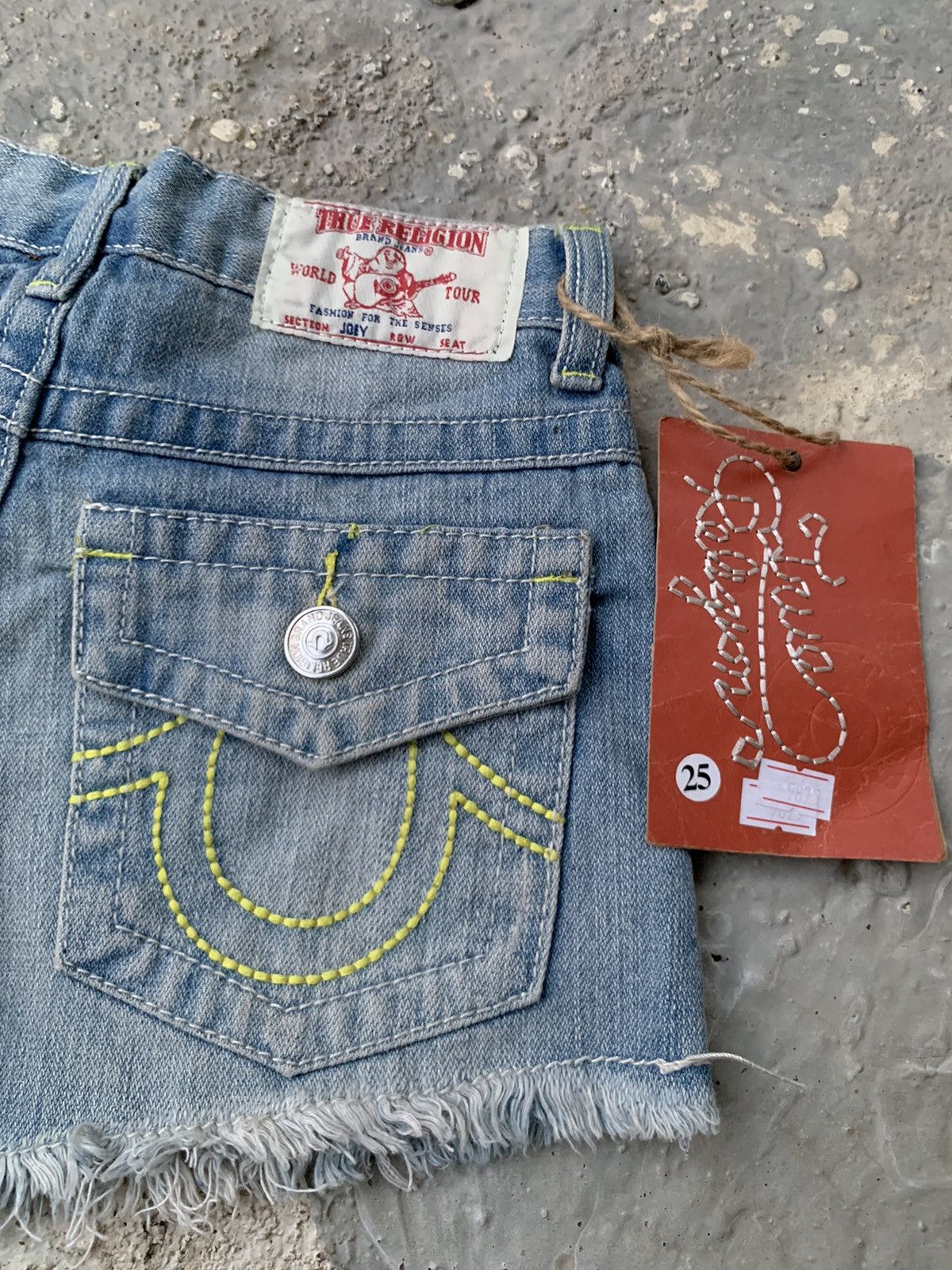 True Religion NWT True Religion joey cut off denim short hot pants Size 25" / US 0 / IT 36 - 3 Thumbnail