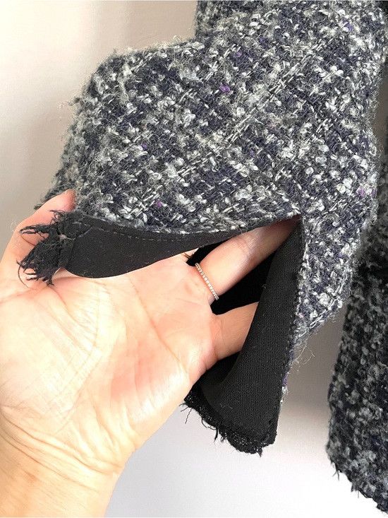 Vintage Navy Blue Gray Tweed Cropped Wool Blend Lady Blazer 🇨🇦 Size S / US 4 / IT 40 - 6 Thumbnail