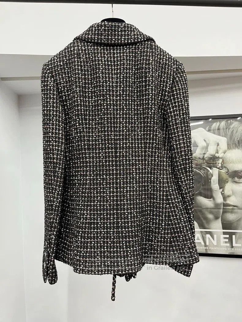 Chanel Chanel Tweed Pearl Embellished Jacket. Size US XS / EU 42 / 0 - 4 Thumbnail