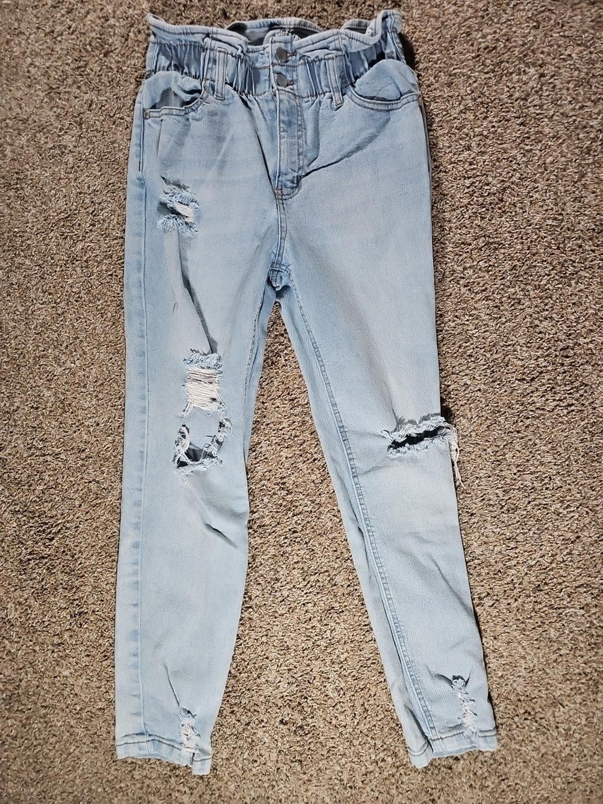 Other Tinseltown Sz 3 Distressed Light Wash Slim Jeans Size 30" / US 8 / IT 44 - 1 Thumbnail