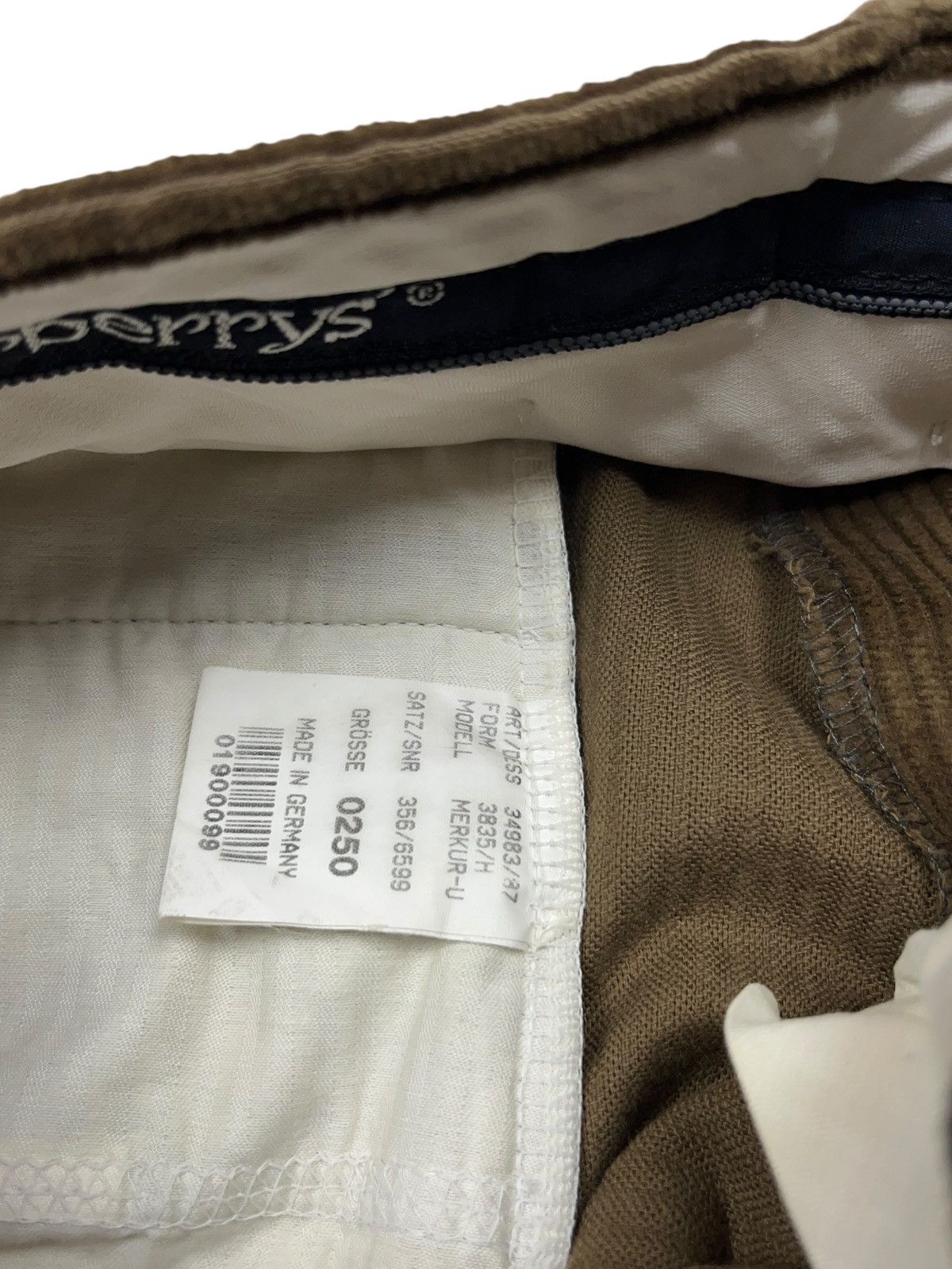Burberry × Vintage Vintage Burberrys London Corduroy Pants Trousers Size US 34 / EU 50 - 7 Thumbnail