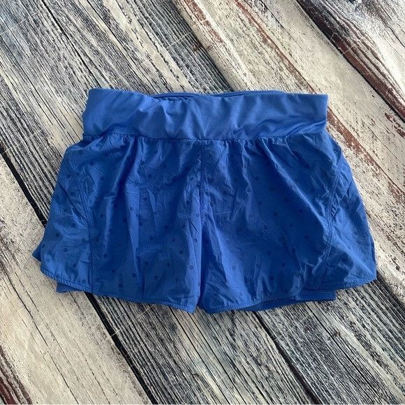Fabletics Fabletics Austyn Running Blue Polka Dot Athletic Shorts Size Size 30" / US 8 / IT 44 - 3 Thumbnail