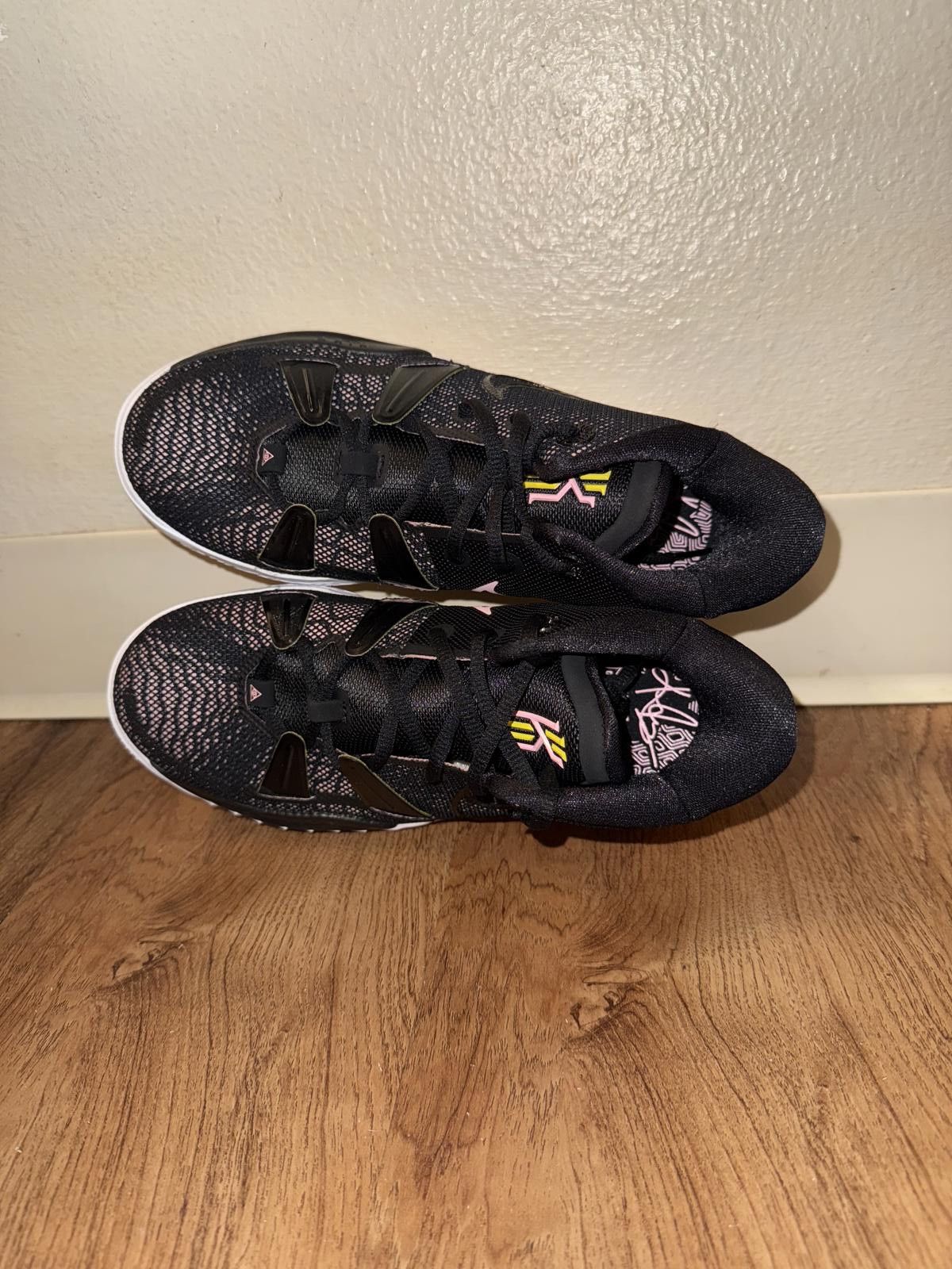 Nike Nike Kyrie 7 Ripple Effect (GS) Size US 5 / EU 37 - 6 Thumbnail