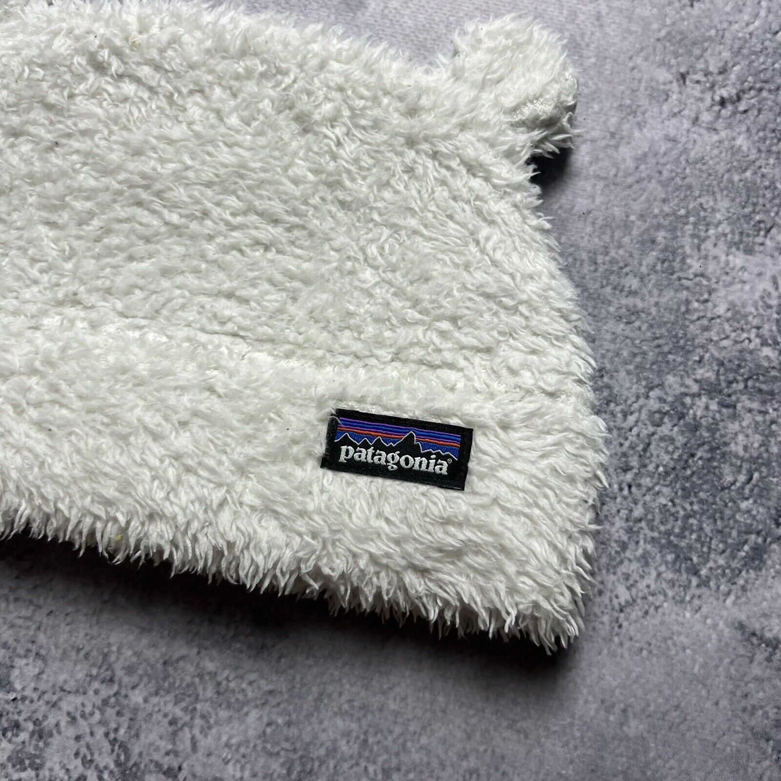 Patagonia Patagonia Furry Hat Kid's White Polyester Size 24M ` Size ONE SIZE - 2 Thumbnail