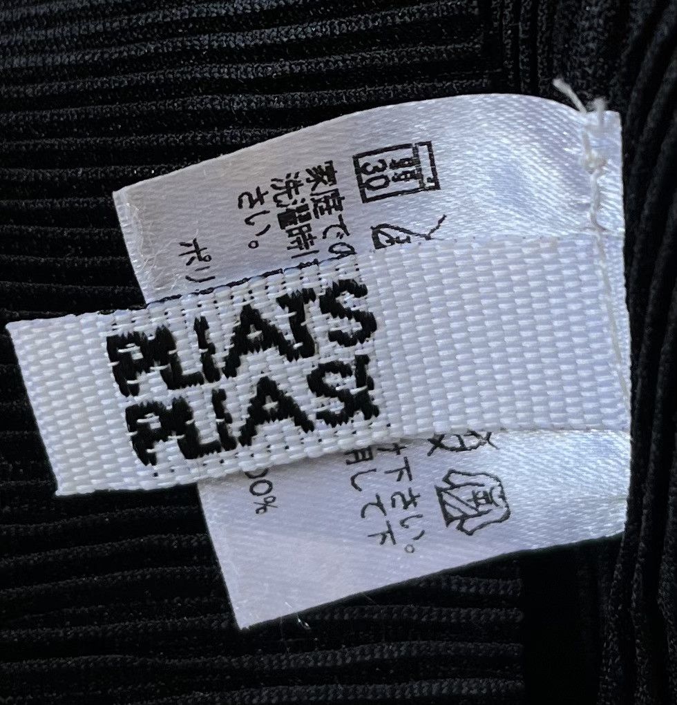 Pleats Please Issey Miyake Vintage issey miyake pleats please 3/4 black tee Size S / US 4 / IT 40 - 3 Thumbnail