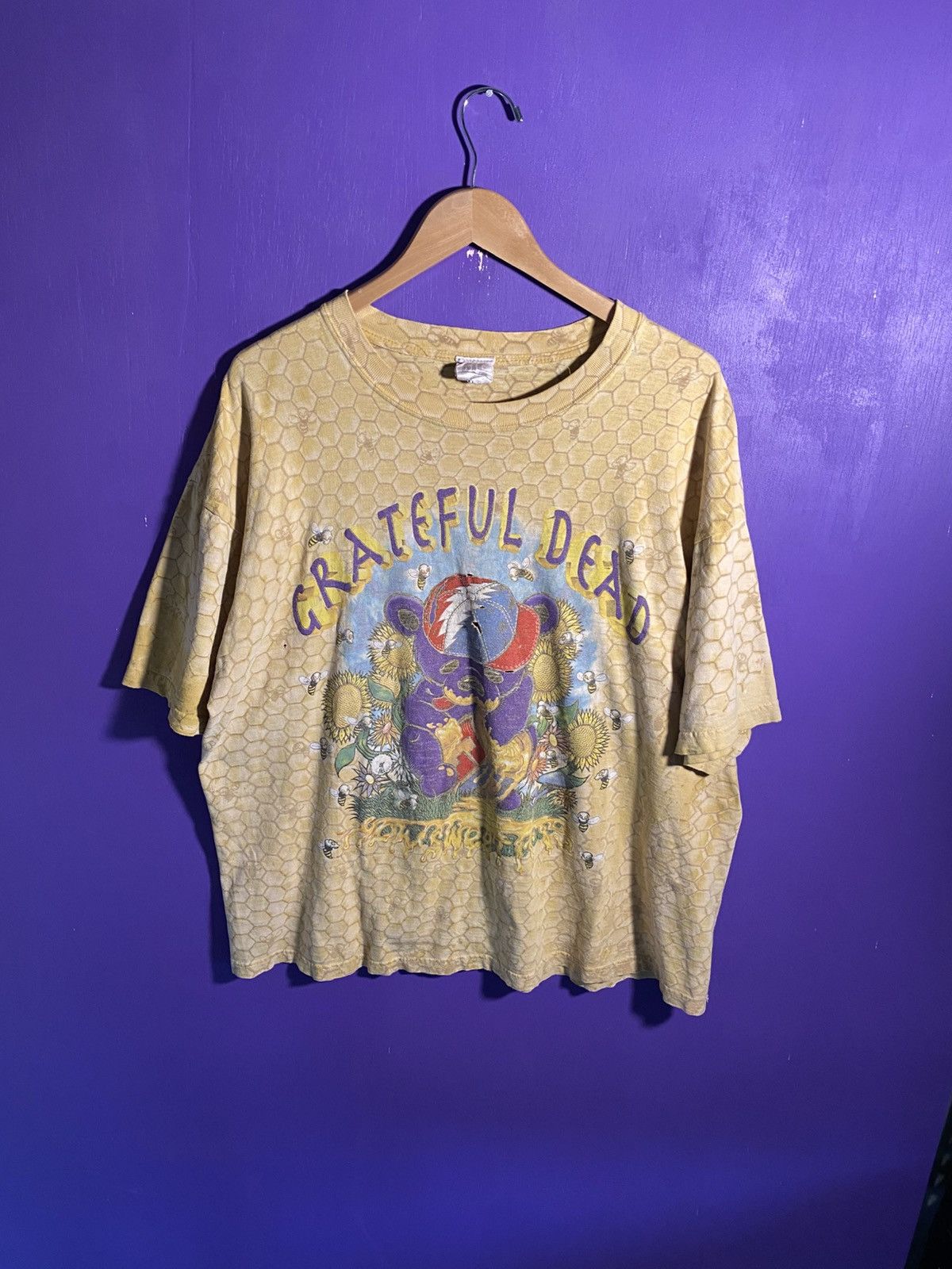 Band Tees Vintage 1995 Grateful Dead honeycomb bees t-shirt Size US XL / EU 56 / 4 - 1 Thumbnail