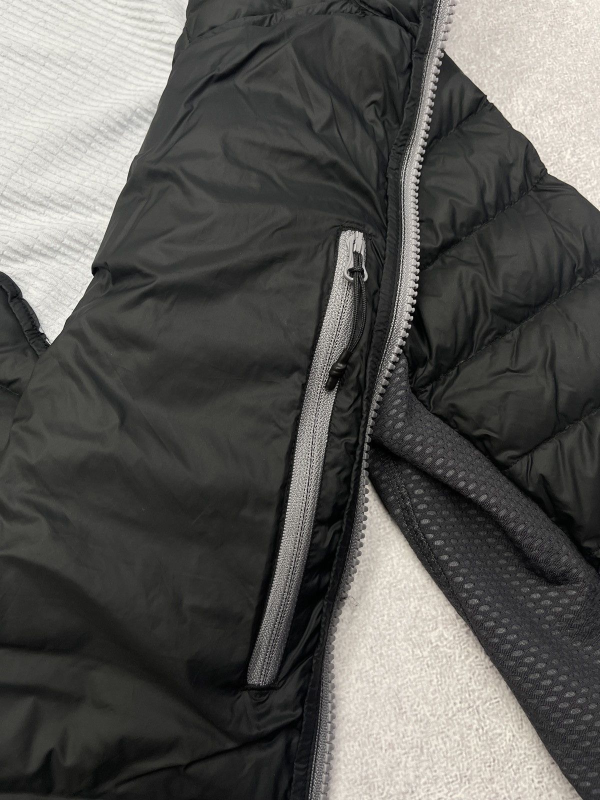 Other Mens Wedze Decathlon Down Jacket Black/Grey Outdoor Gorpcore Size US S / EU 44-46 / 1 - 11 Thumbnail