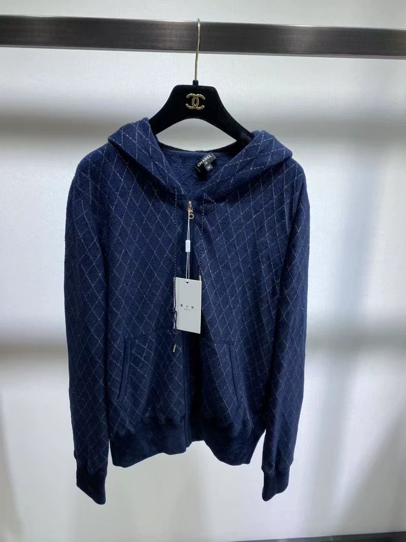 Chanel Chanel Sweatshirt zipper jacket Size XS / US 0-2 / IT 36-38 - 1 Thumbnail