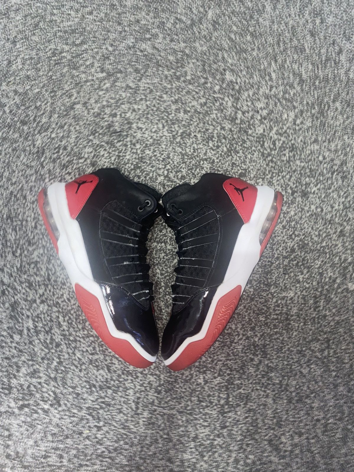 Jordan Brand Air Jordan max aura szn 8 Size US 6 / EU 39 - 1 Thumbnail