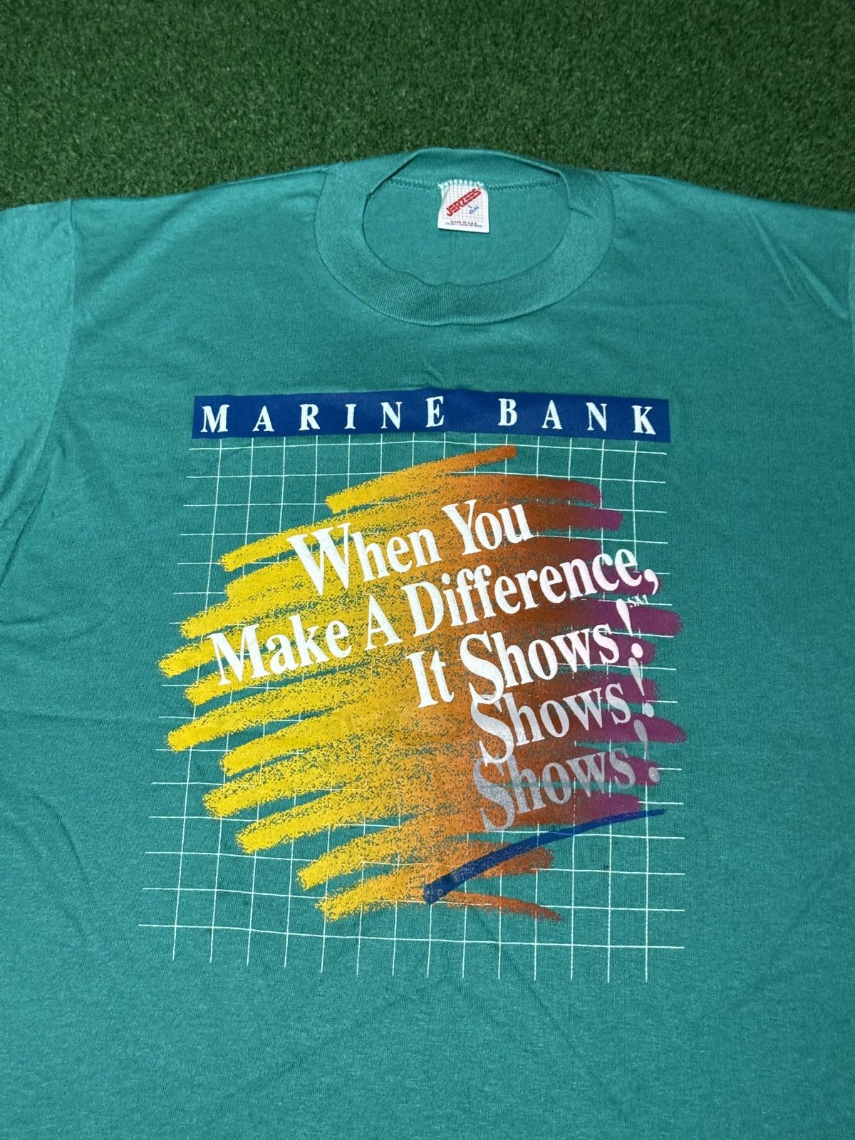 Jerzees When You Make A Difference It Shows Marine Bank 90s T Shirt Size US L / EU 52-54 / 3 - 2 Thumbnail