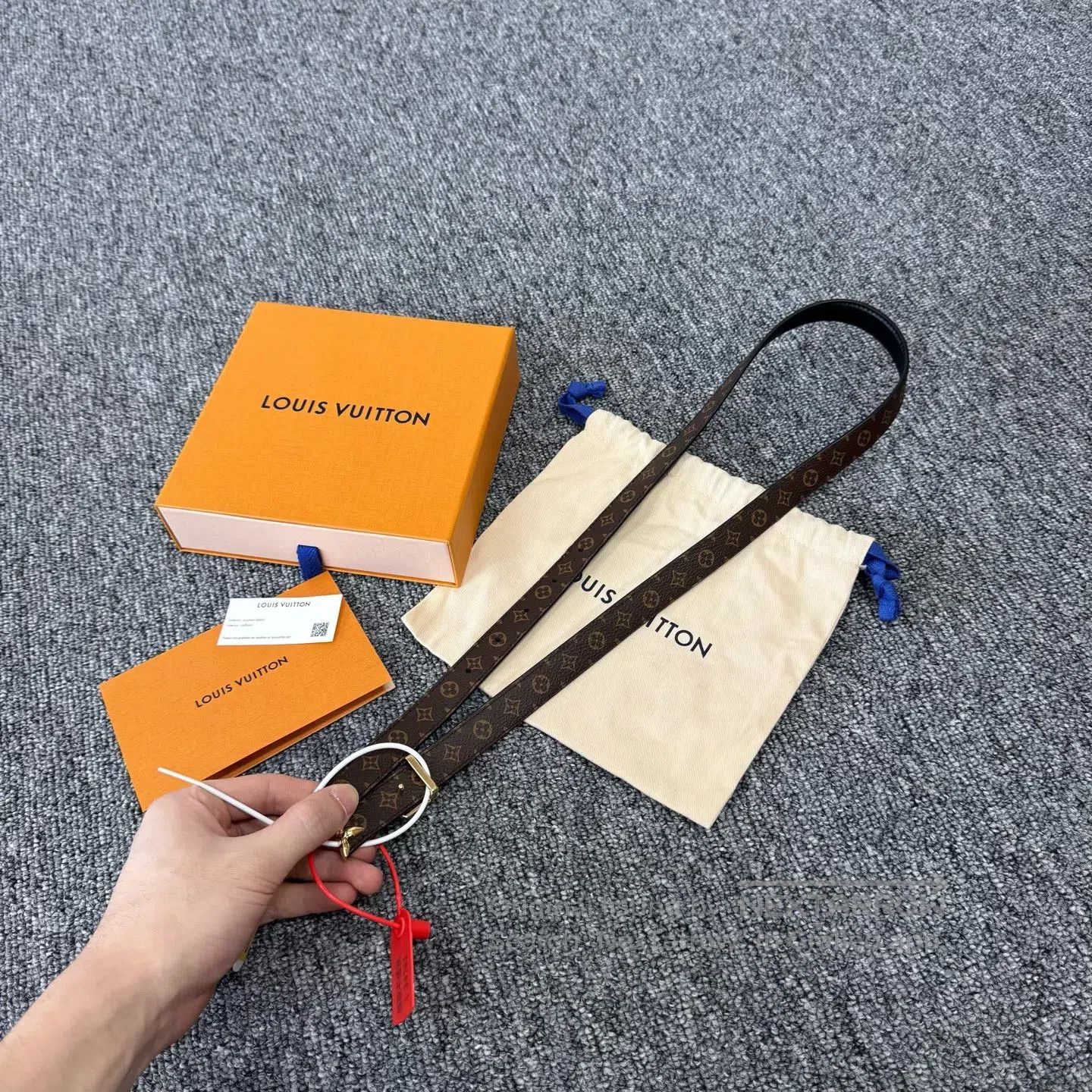 Louis Vuitton Louis Vuitton Double-sided belt| Size ONE SIZE - 5 Thumbnail