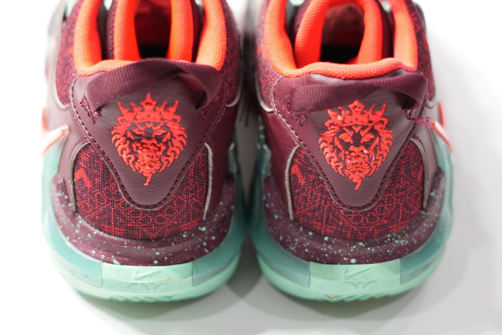 Nike Nike Sneaker Kid's 4Y Lebron Witness 7 Team Red Jade Size US 5 / EU 37 - 5 Thumbnail