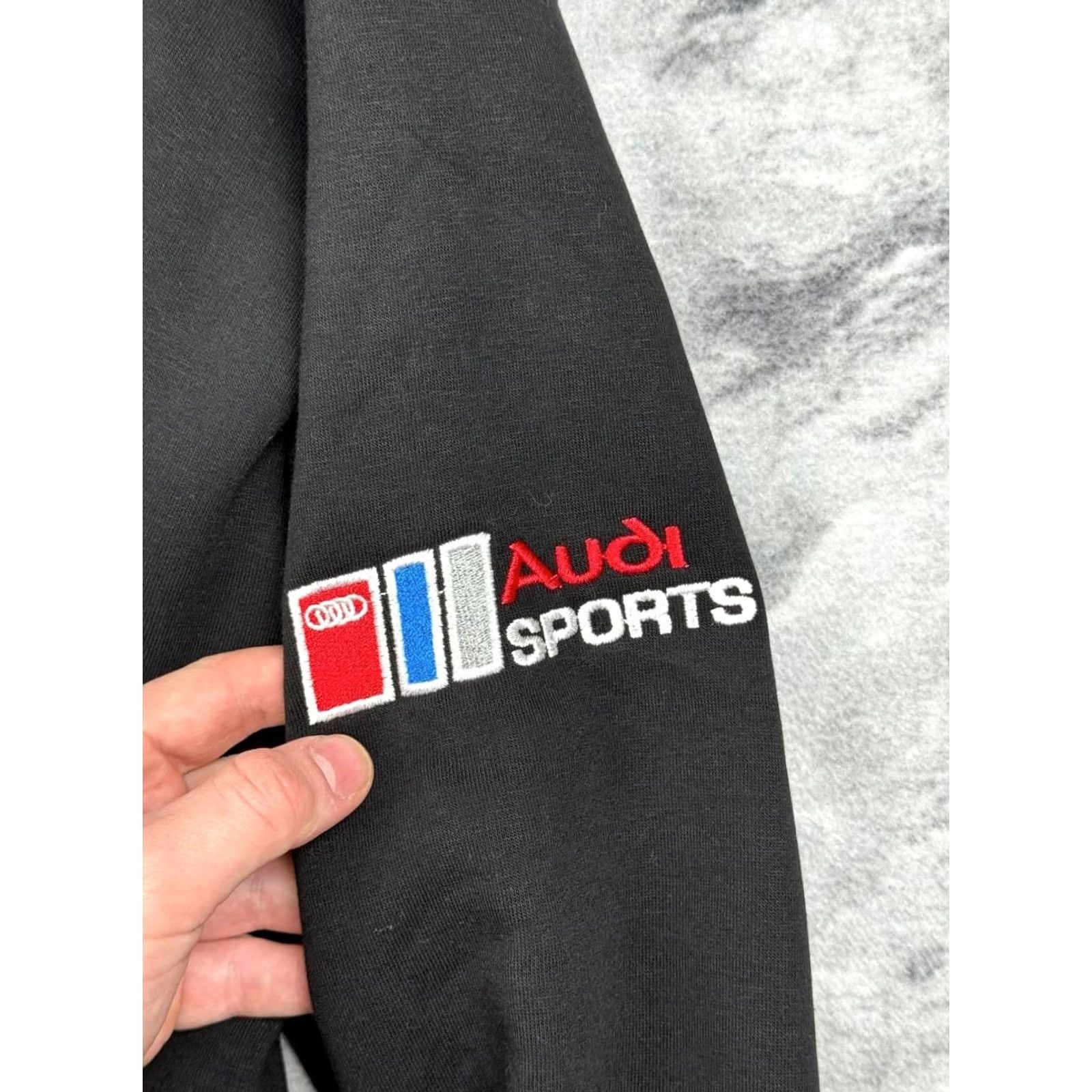 Logo 7 VINTAGE Audi Racing Full Zip Sweatshirt Men 2XL Black 90s Logo Vintage Style Shirt Size US XXL / EU 58 / 5 - 7 Thumbnail