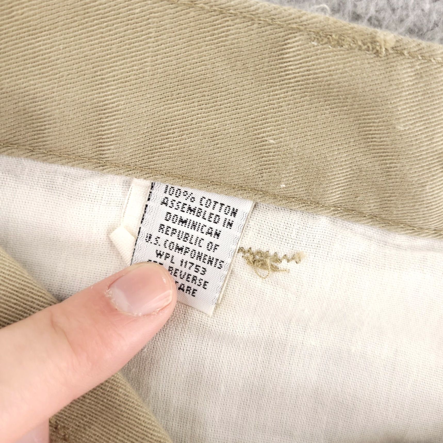 Vintage Boa ECU Shorts Mens 31 Chino Beige Tan East Carolina University Size US 31 - 4 Thumbnail